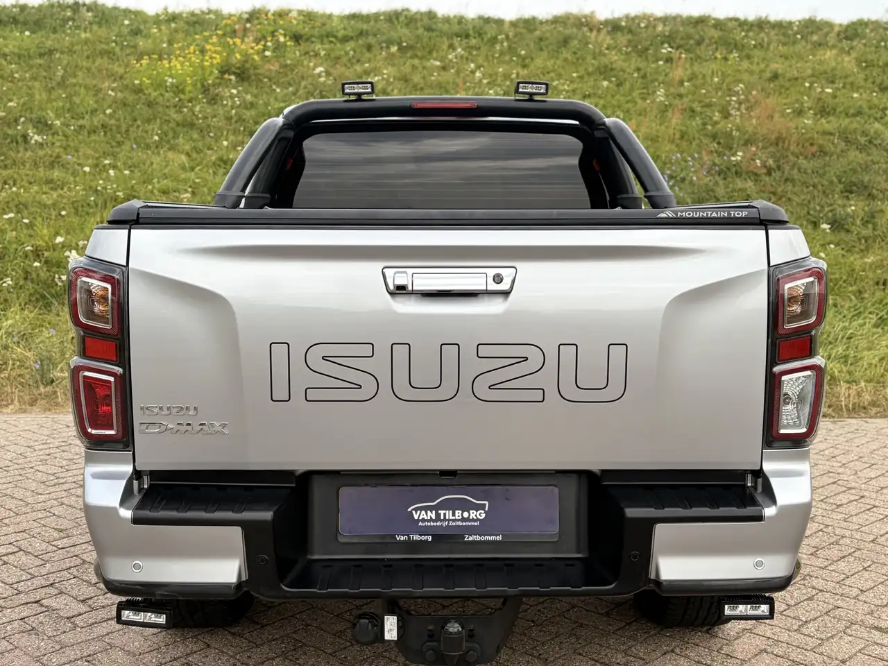 Isuzu D-Max 2024 — фото 7