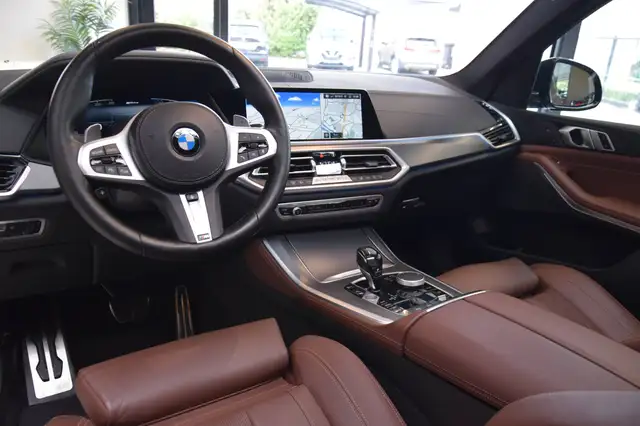 BMW X5 view 14