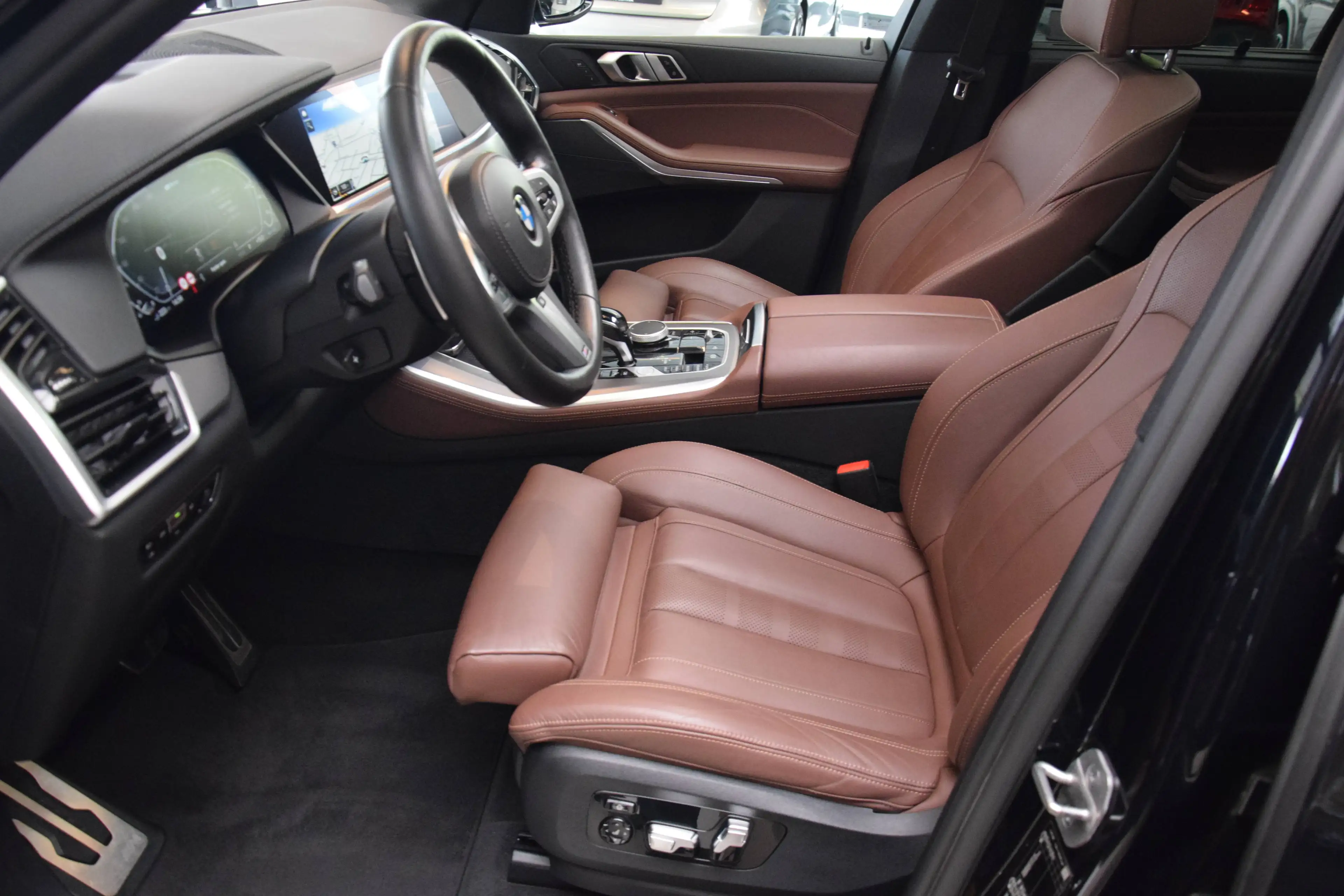 BMW X5 3.0A xDrive45e M-Sport Night Edition 08/2021 — photo 4