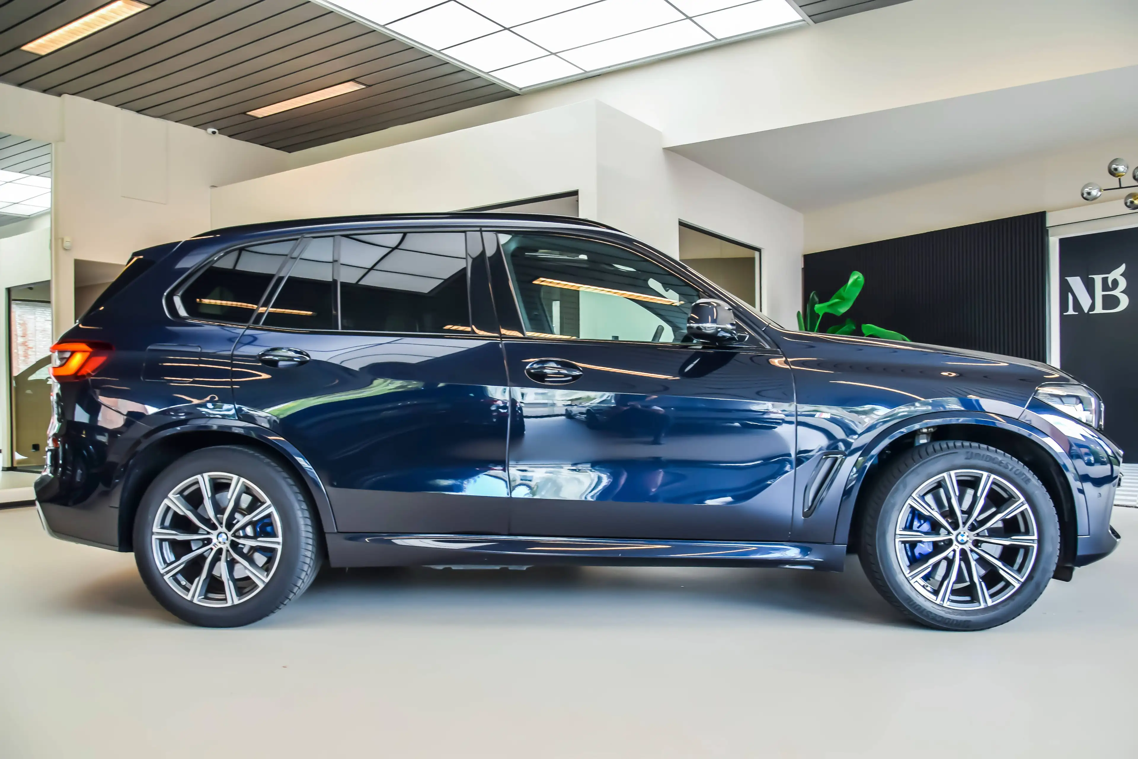 BMW X5 3.0A xDrive45e M-Sport Night Edition 08/2021 — photo 9
