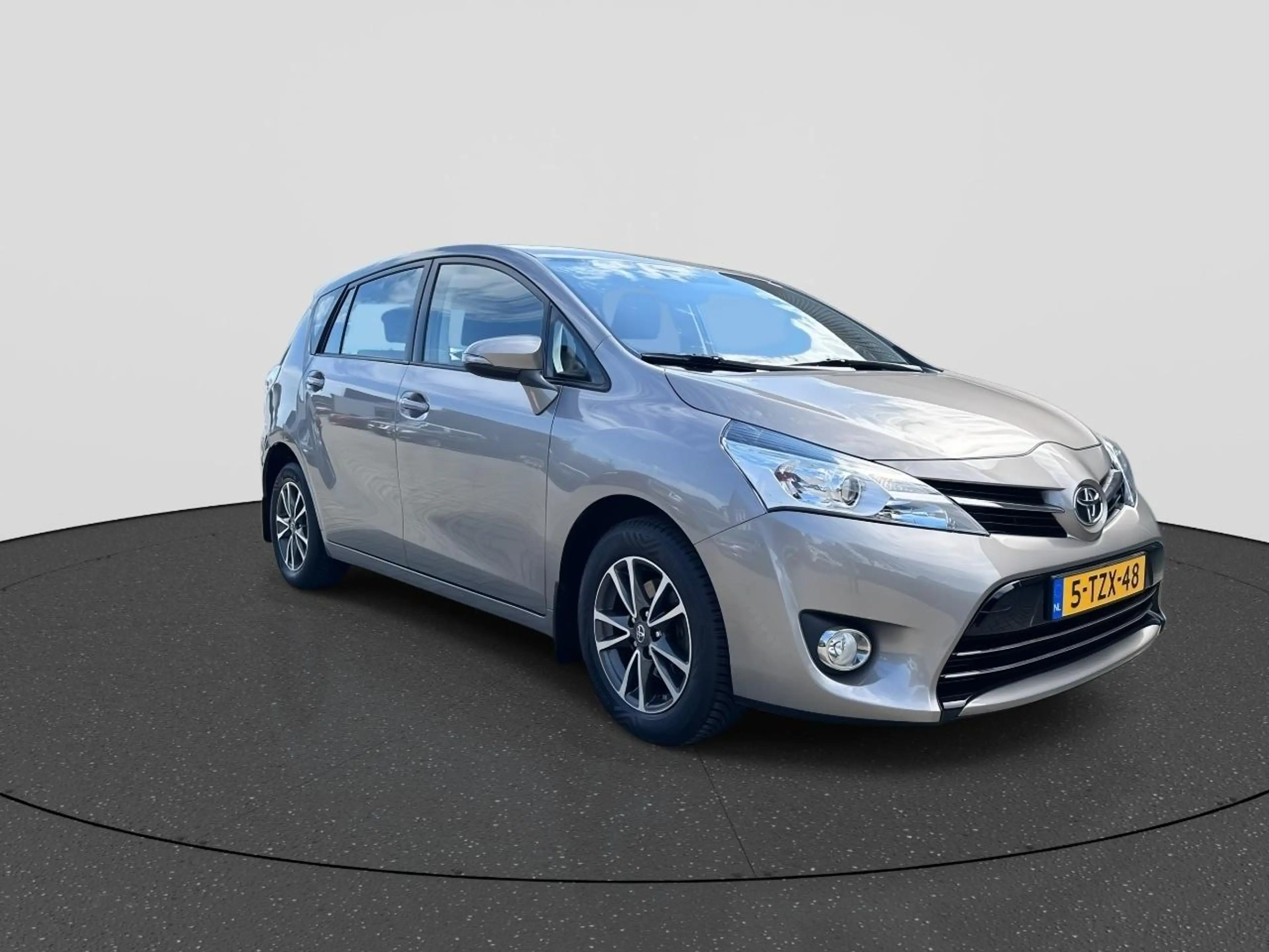 Toyota Verso 1.8 VVT-i Aspiration | Rijklaar | Automaat | Trekh — photo 3