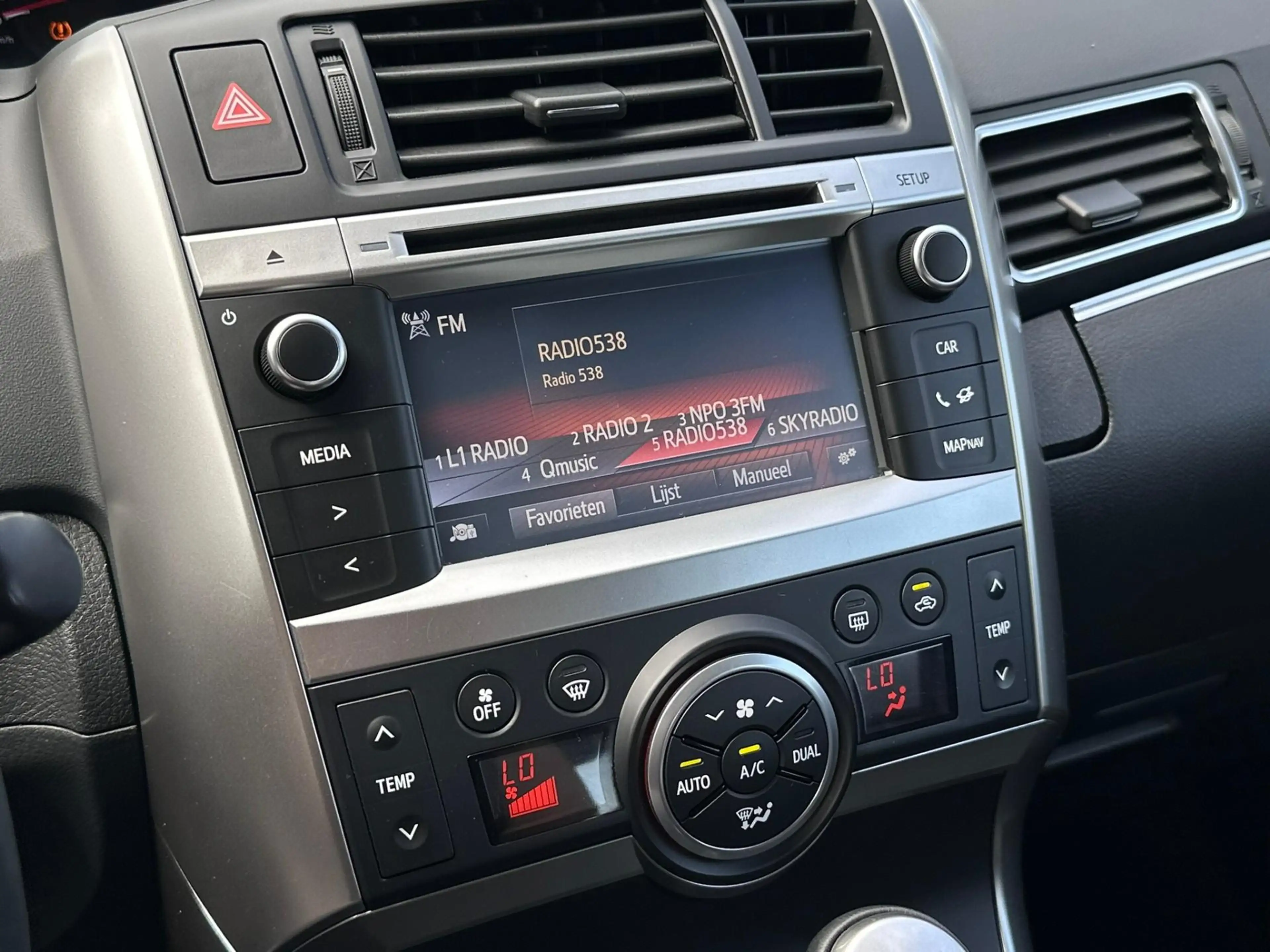 Toyota Verso 1.8 VVT-i Aspiration | Rijklaar | Automaat | Trekh — photo 13