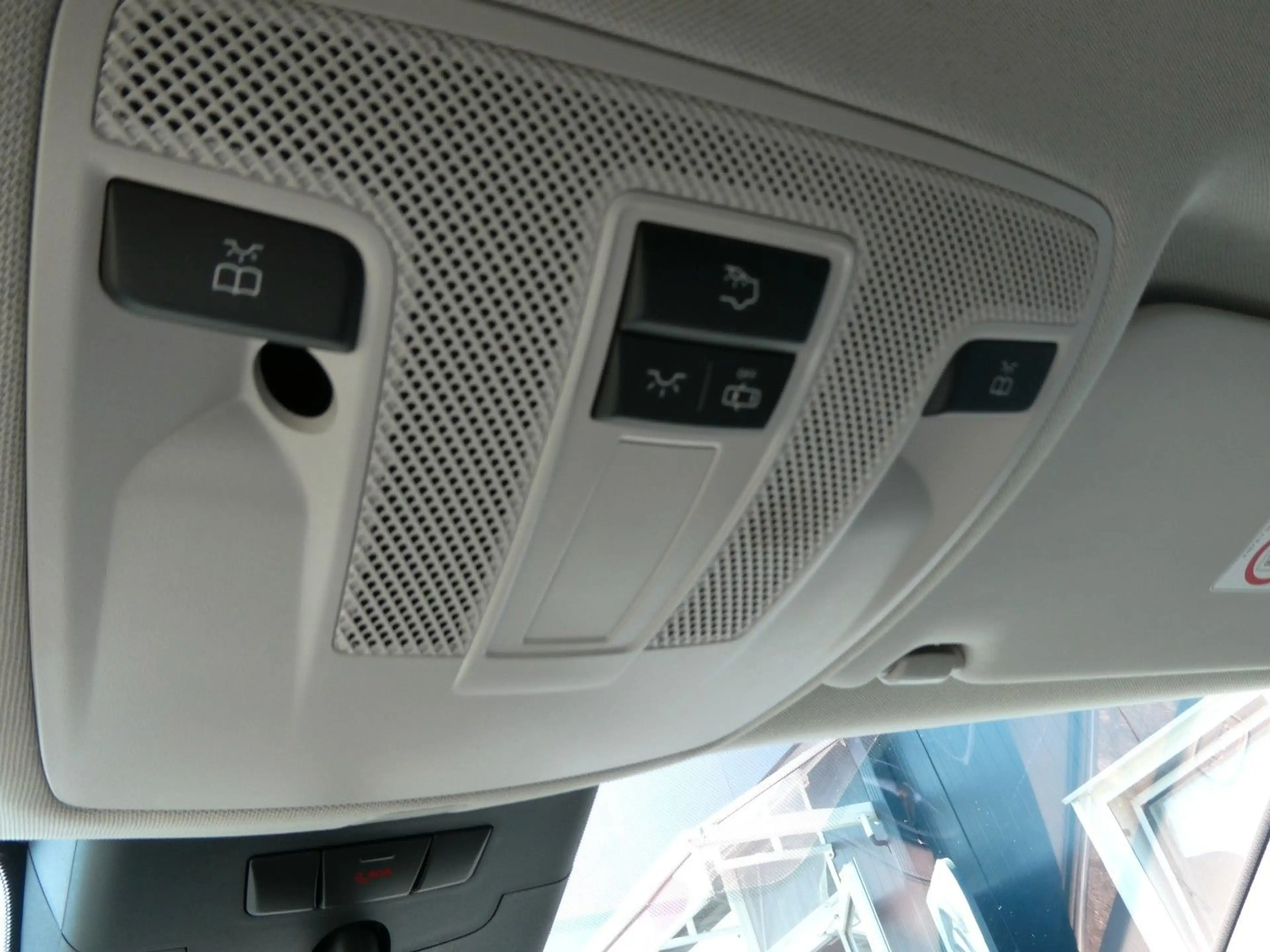 Mercedes-Benz B 250 B B 250 eDrive — photo 15