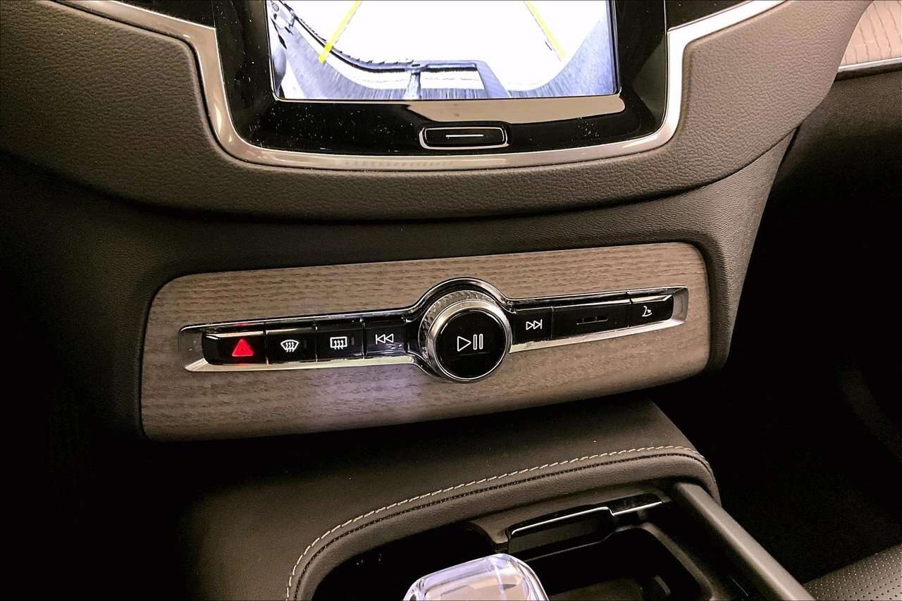 2024 Volvo XC90 ULTIMATE BRIGHT PHEV - HARMAN KARDON - VENTILATED thumb 24