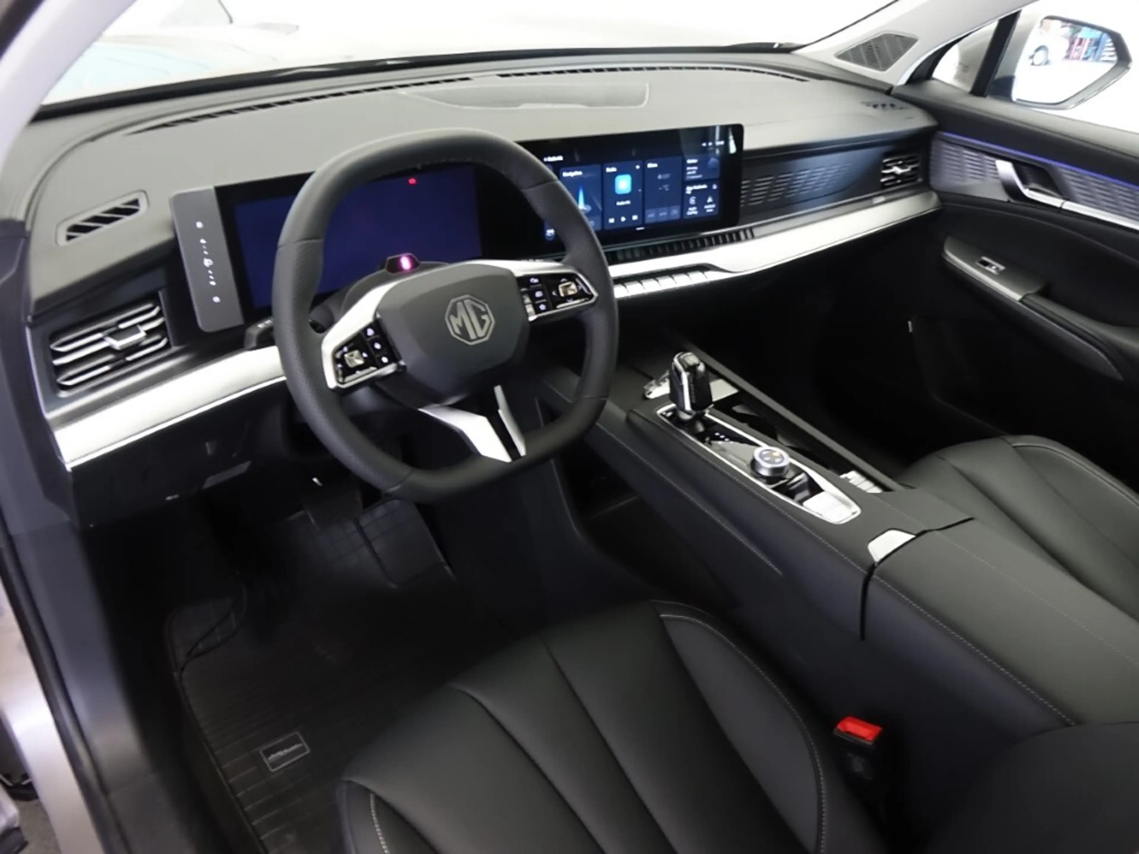 MG MGS9 1,5 PHEV Premium *VOLLAUSSTATTUNG* — photo 6