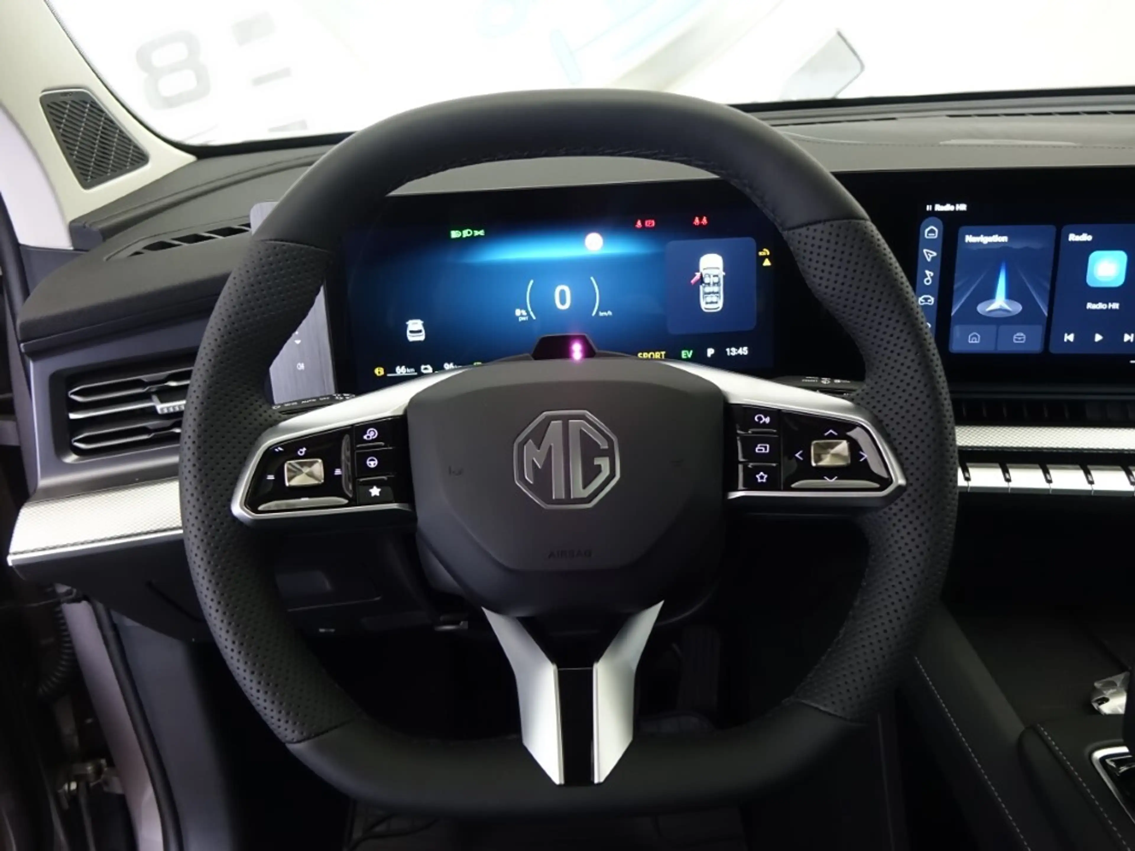 MG MGS9 1,5 PHEV Premium *VOLLAUSSTATTUNG* — photo 11