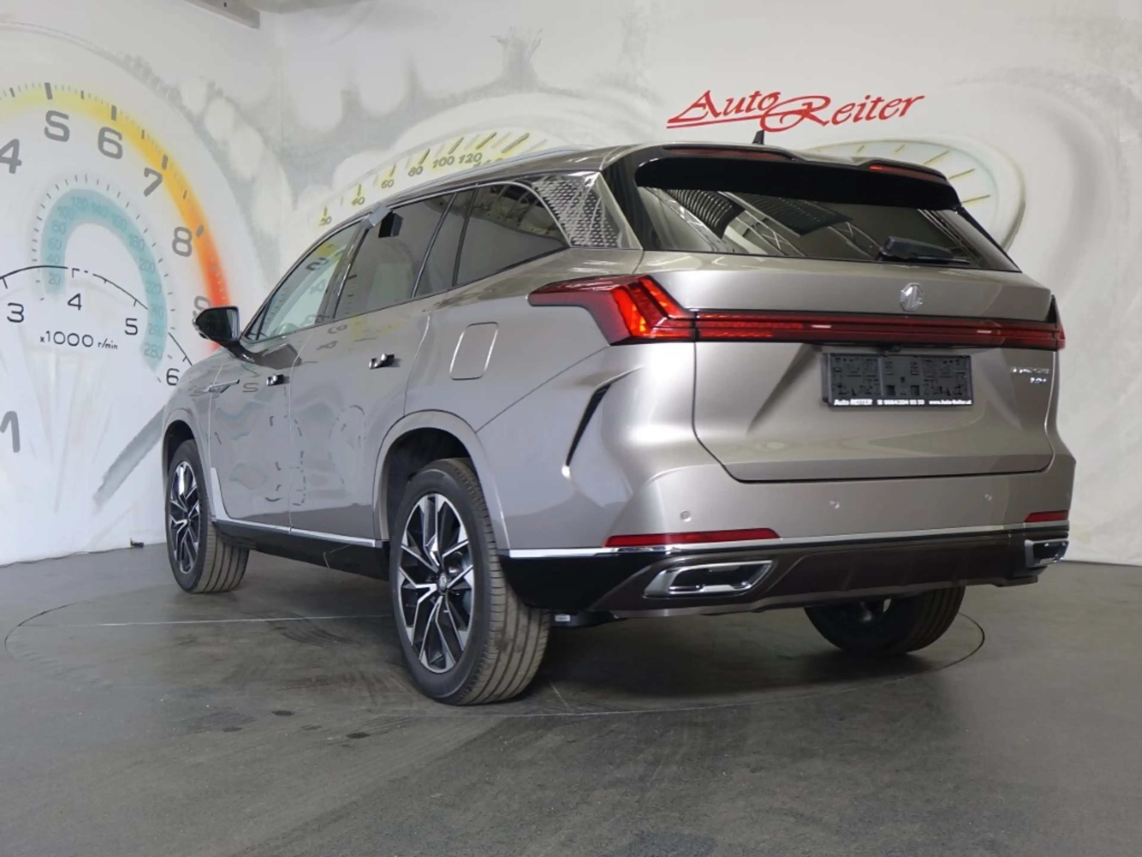 MG MGS9 1,5 PHEV Premium *VOLLAUSSTATTUNG* — photo 5