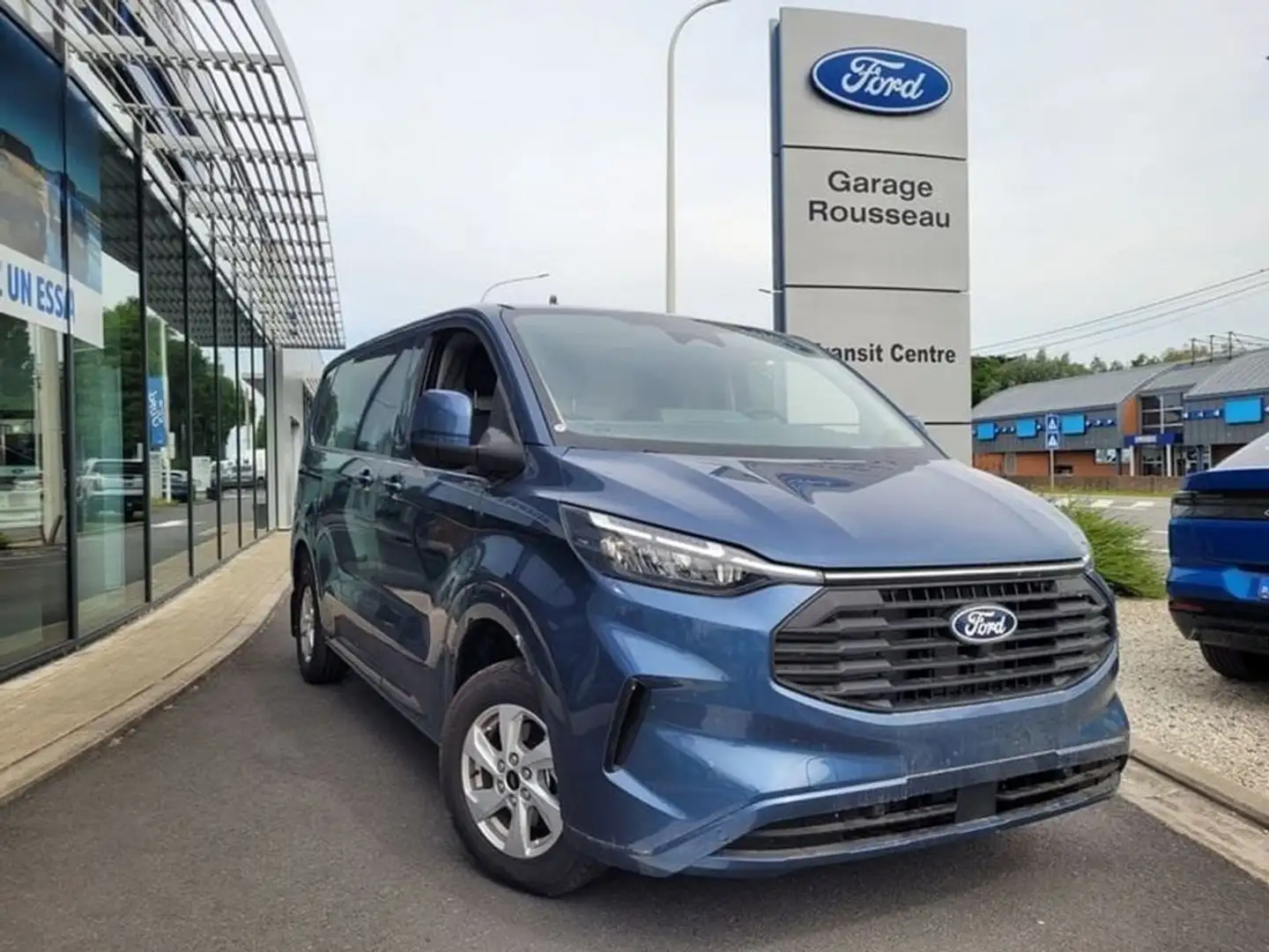 Ford Transit Custom Limited L1 280S - 2.0 D 130cv AUTO 8V - 60 KM Blauw - 1
