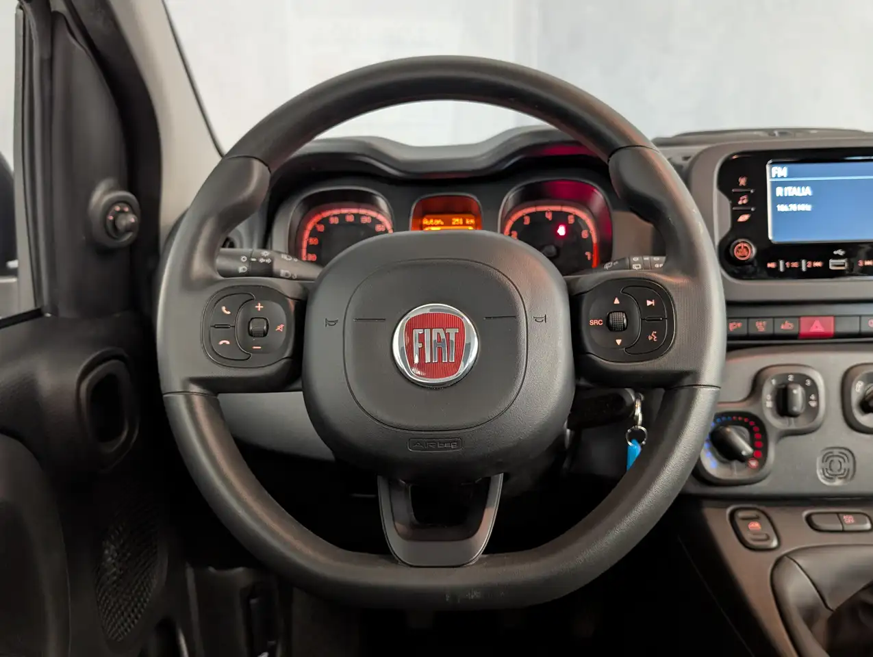 Fiat Panda 1.0 HYBRID 70CV CITY LIFE 8