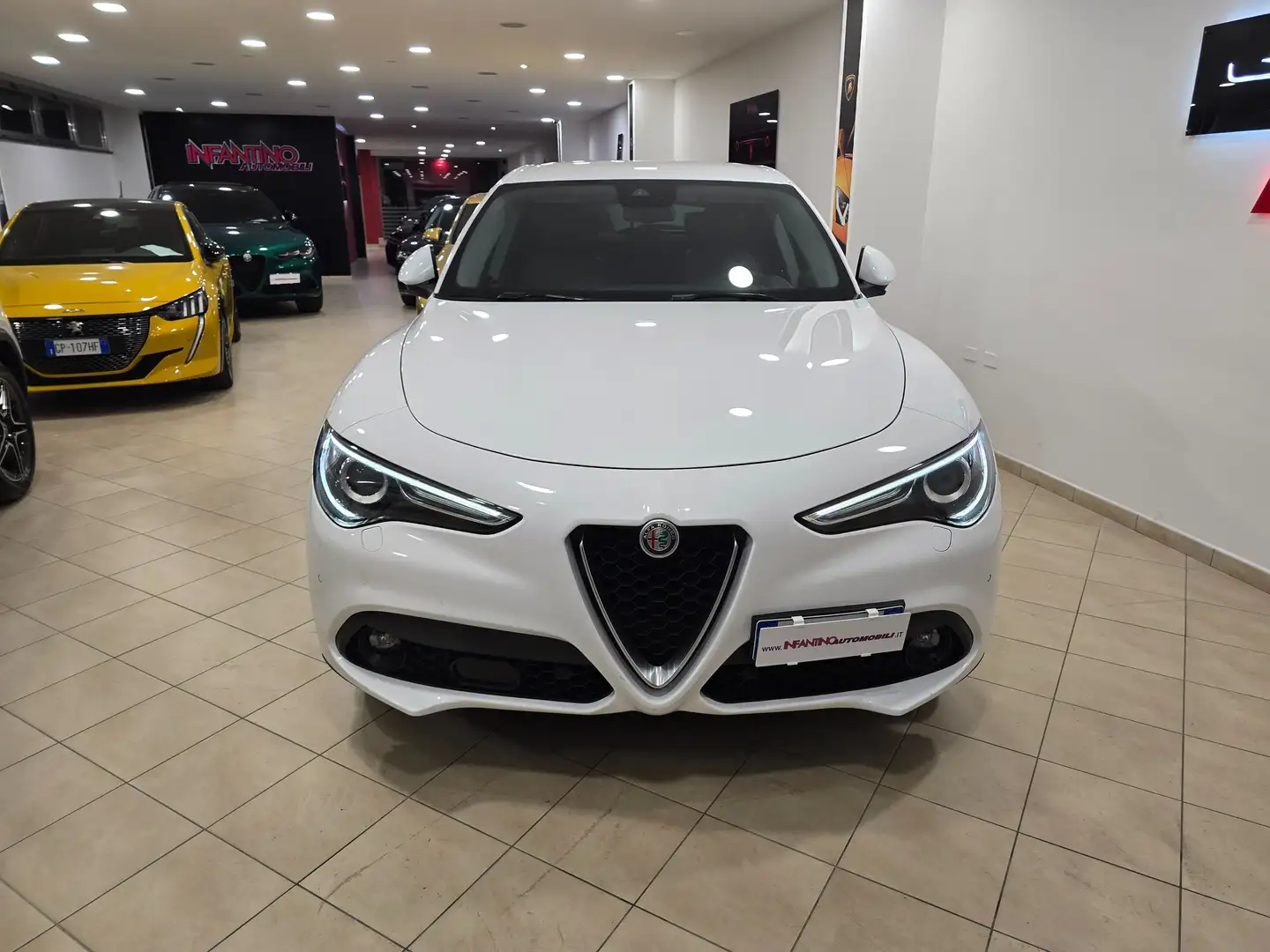 Alfa Romeo Stelvio 2.2 Turbodiesel Super Q4 210cv Auto Full Bianco - 2