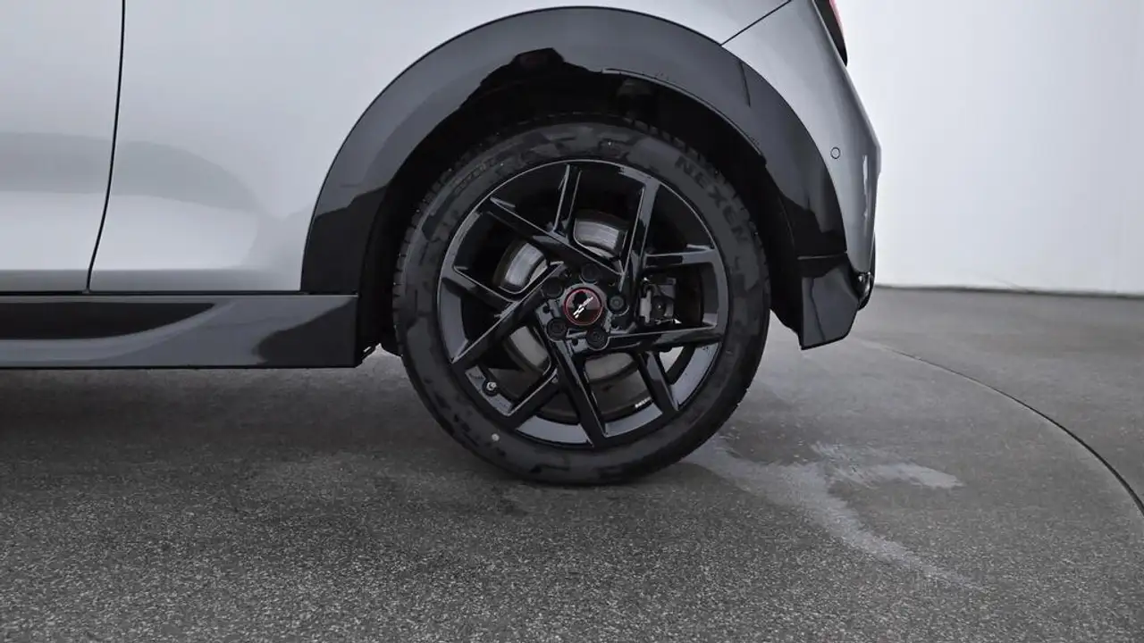 MINI Cooper S John Cooper Works Trim 12