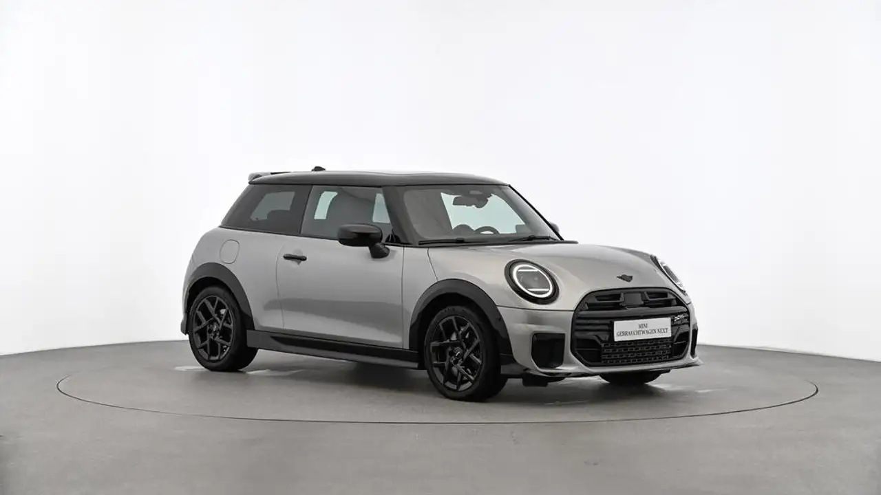 MINI Cooper S John Cooper Works Trim 15