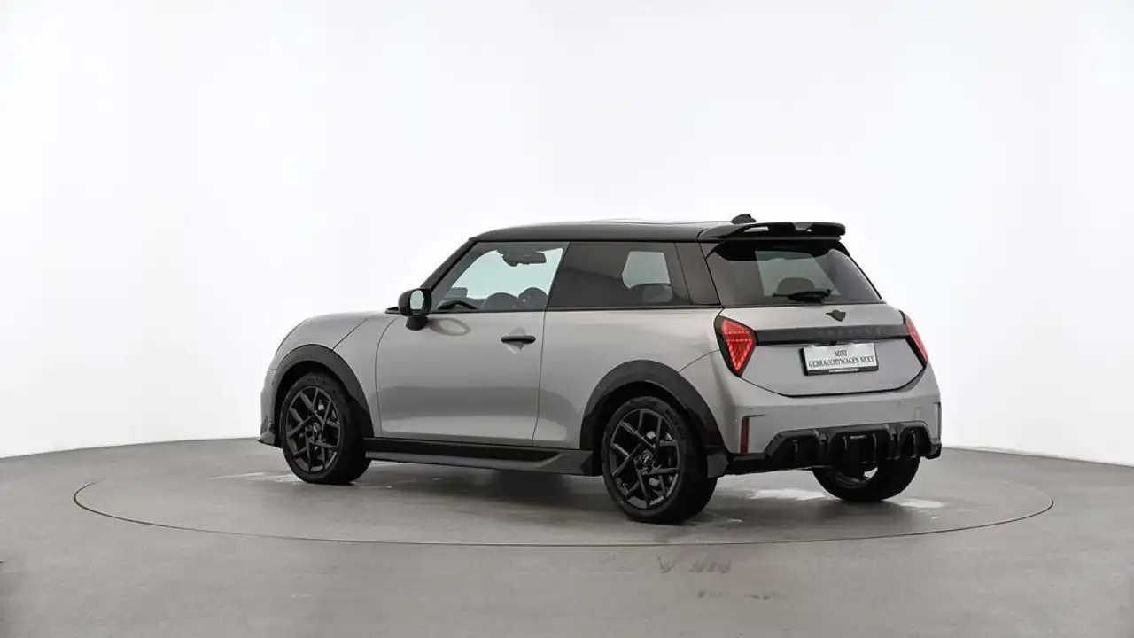 MINI Cooper S John Cooper Works Trim 4