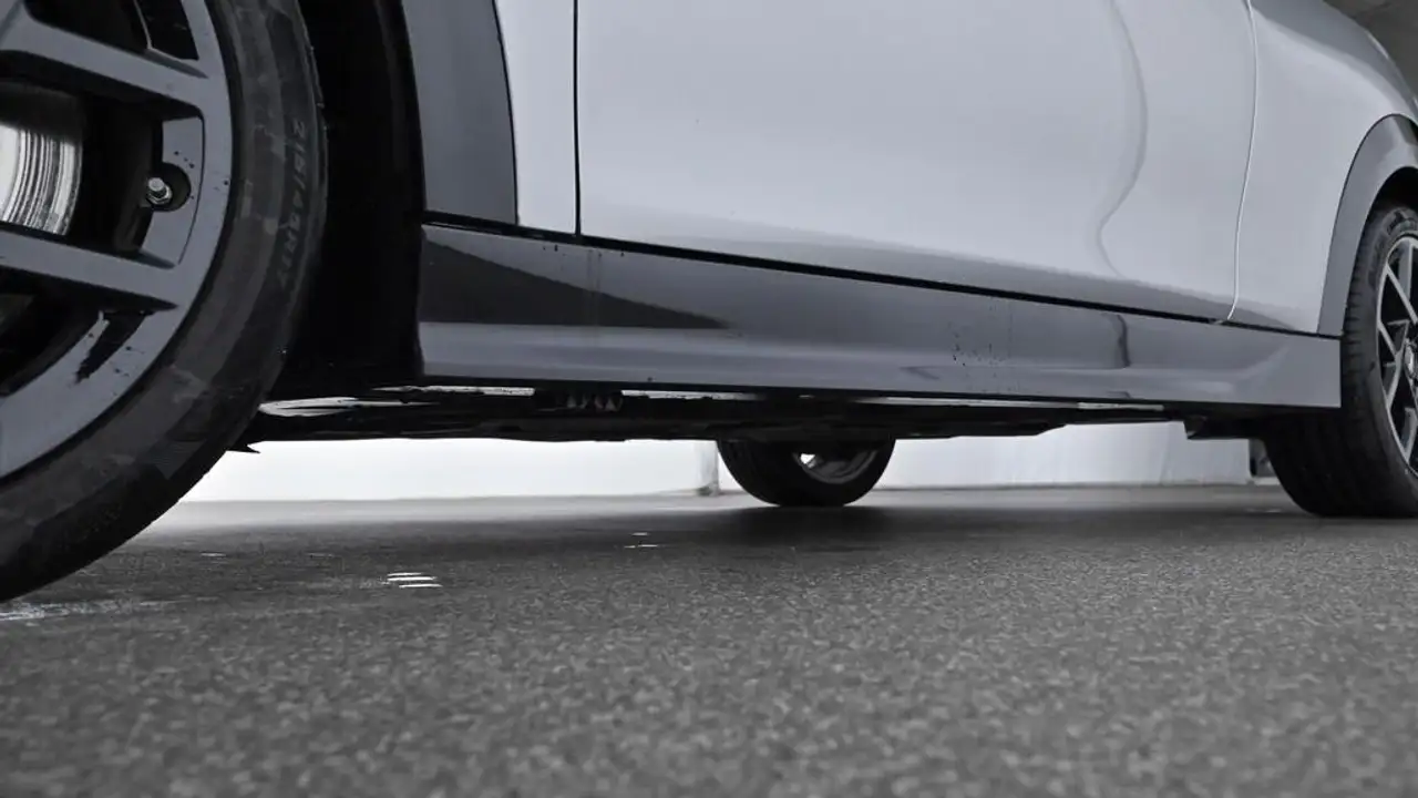 MINI Cooper S John Cooper Works Trim 17