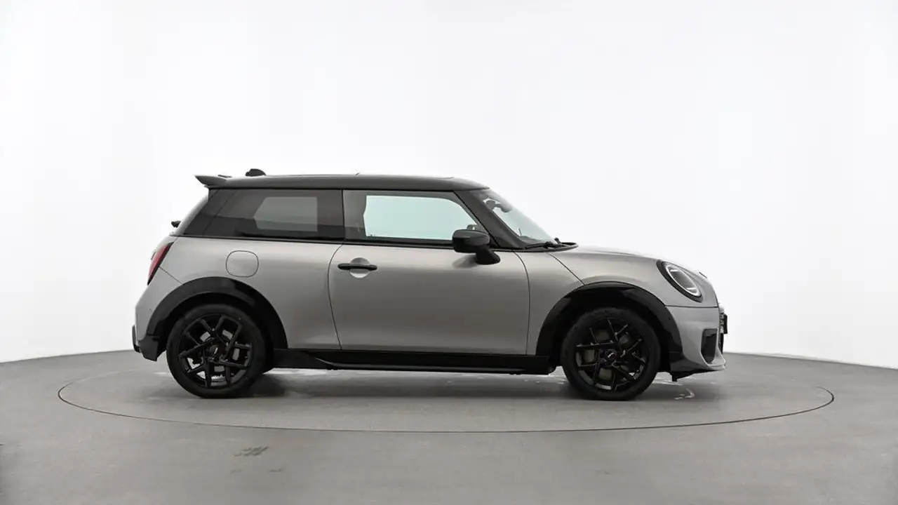 MINI Cooper S John Cooper Works Trim 2