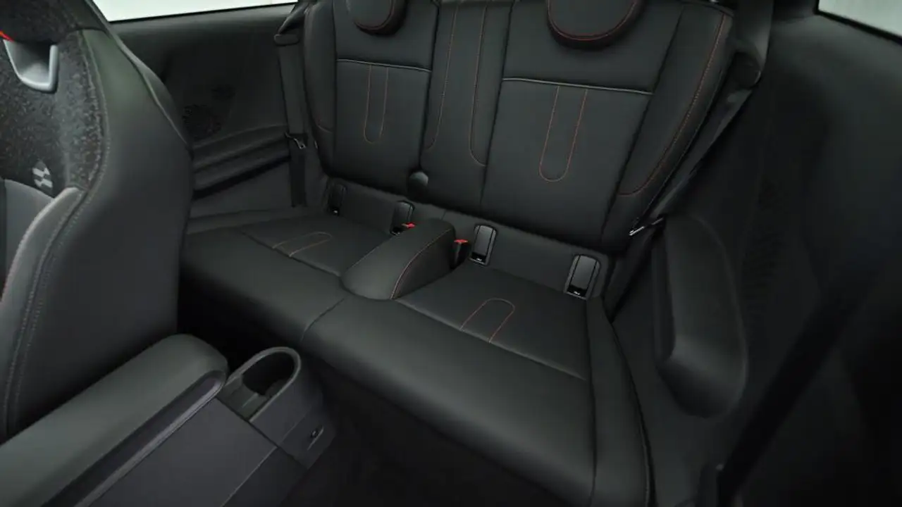 MINI Cooper S John Cooper Works Trim 25