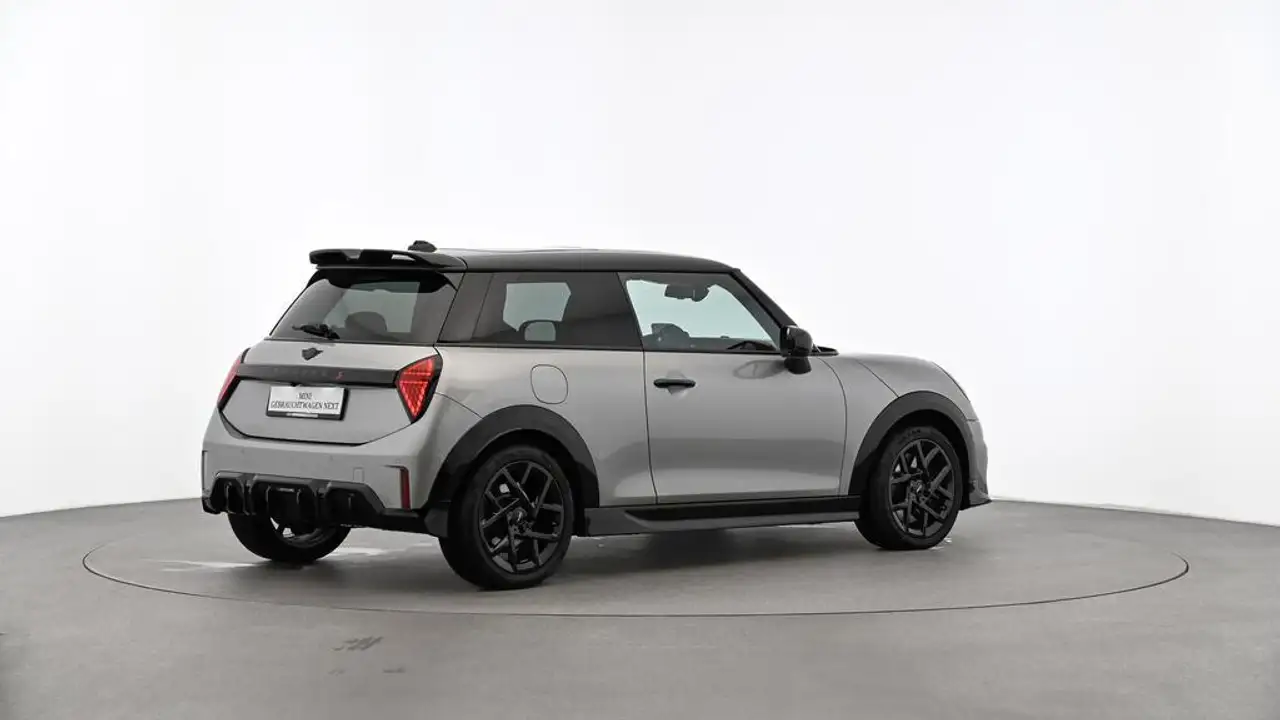 MINI Cooper S John Cooper Works Trim 7