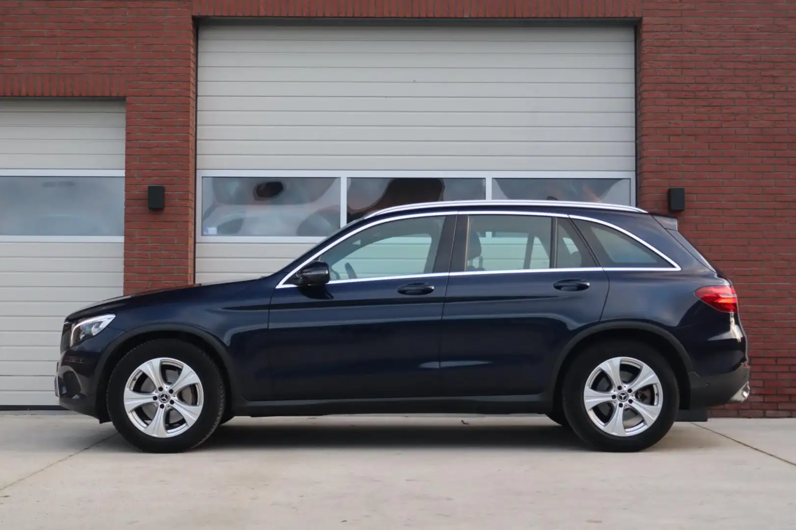 Mercedes-Benz GLC 220 d 4MATIC Business Solution - Trekhaak wegklapbaar Blauw - 2