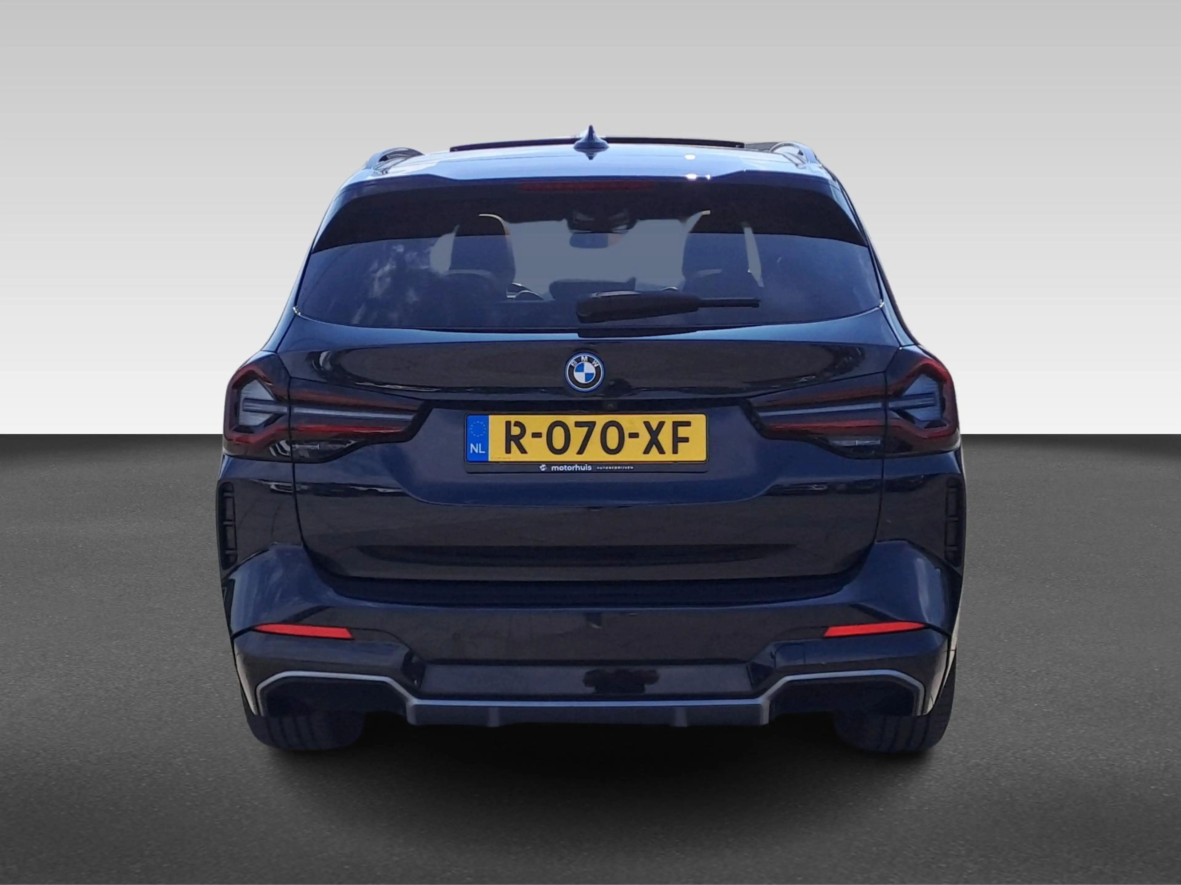 BMW iX3 Executive 80 kWh | Achteruitrij assistent | Achter — photo 7