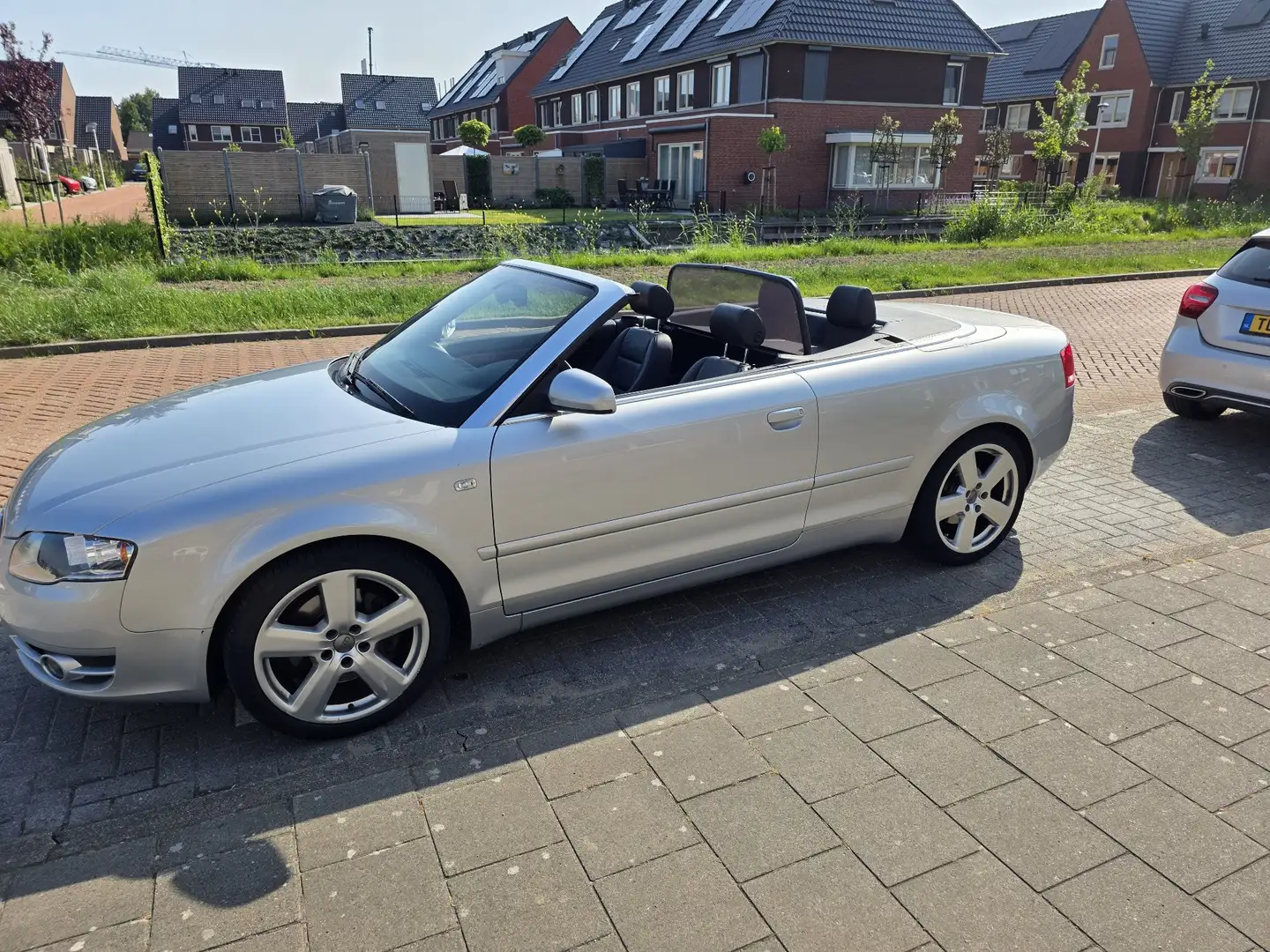 Audi A4 2.0 TFSI Grijs - 2