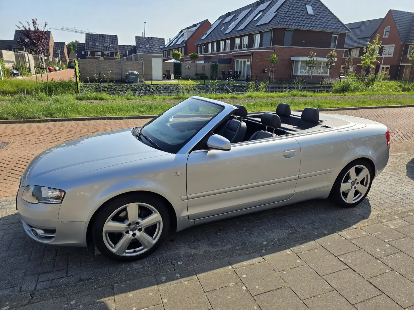 Audi A4 2.0 TFSI Grijs - 1