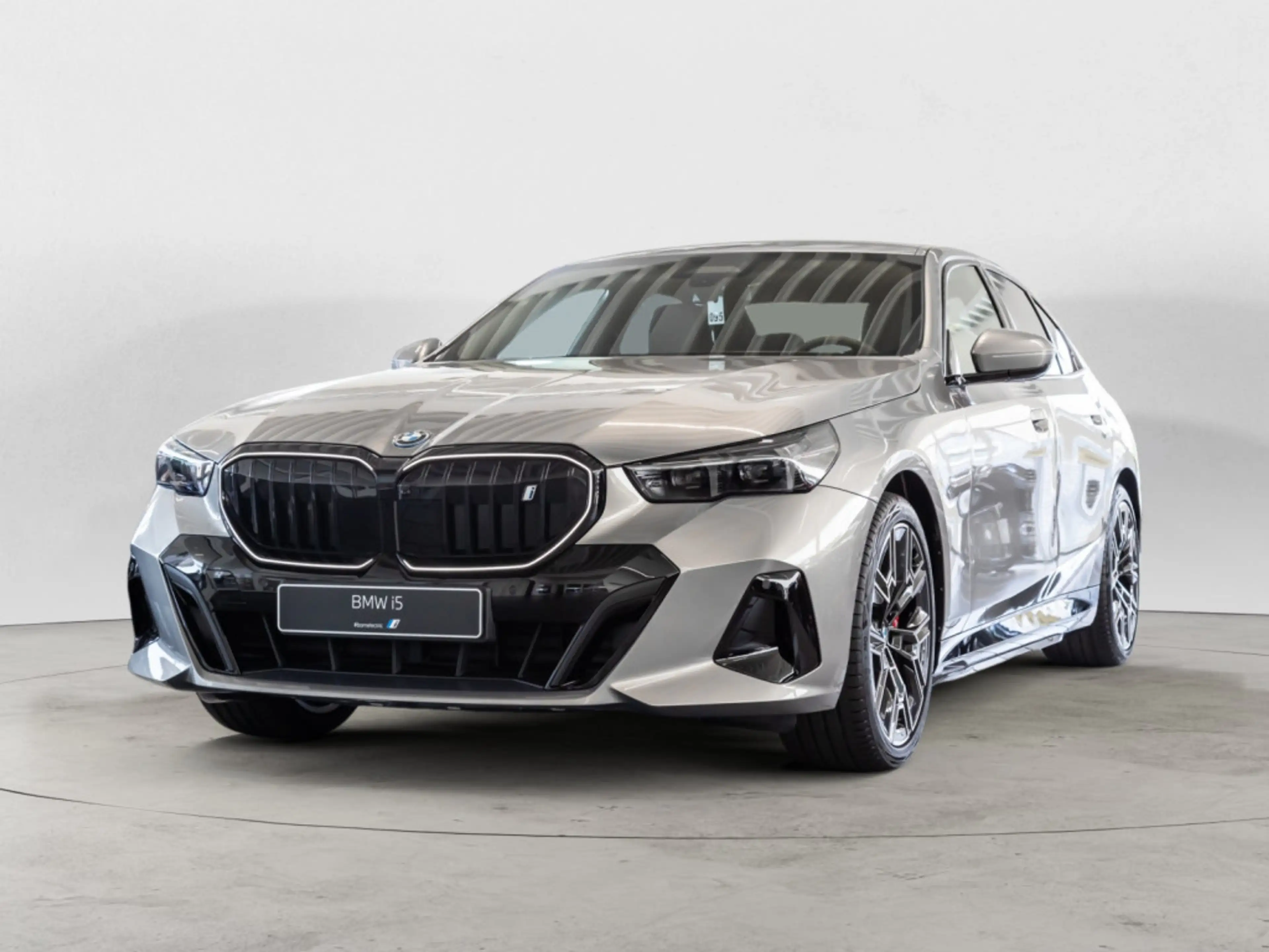 BMW i5 40 xDrive M-Sport Pro 360° LED HUD ACC AHK — photo 2