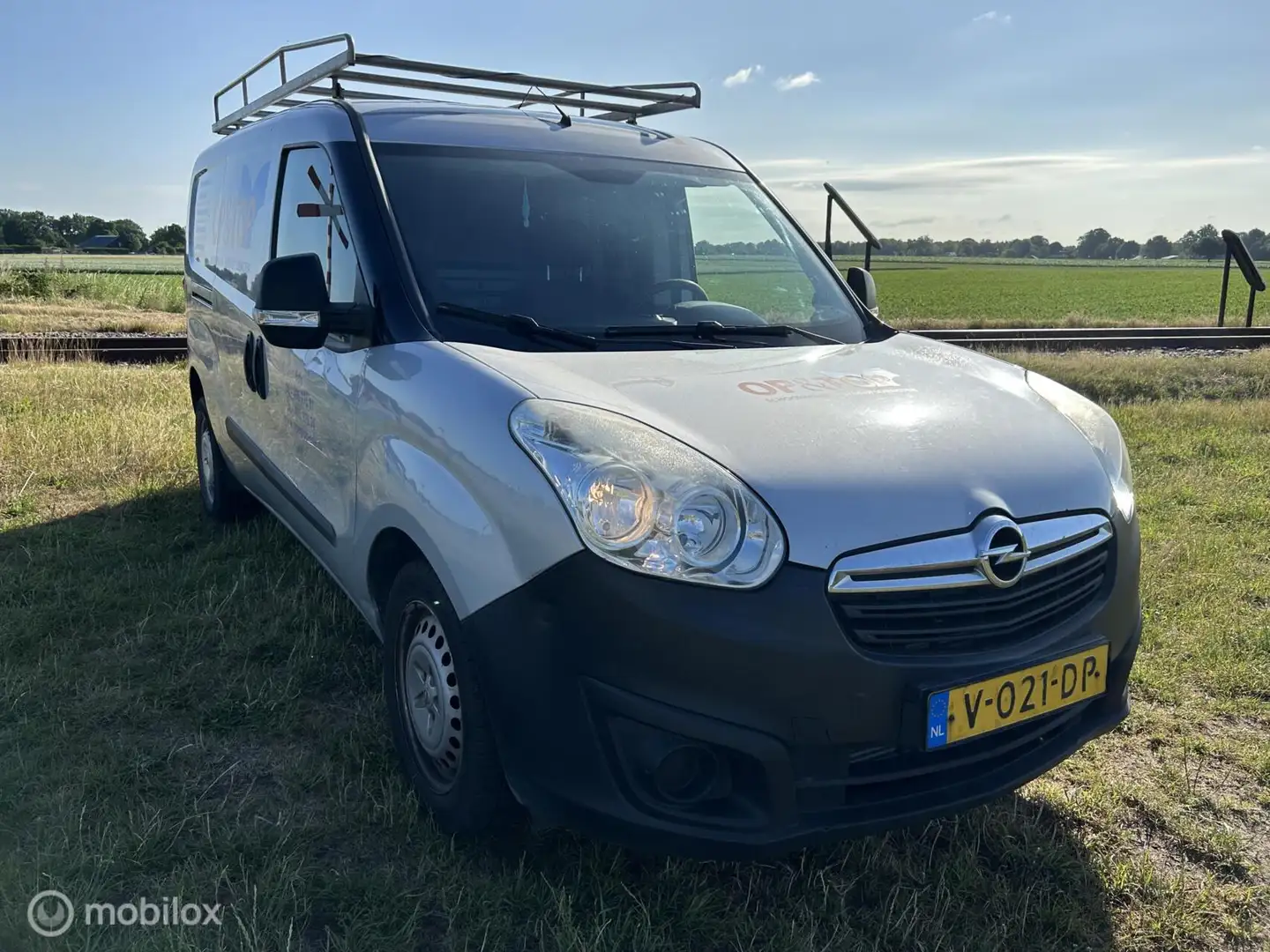 Opel Combo 1.3 CDTi L2H1 Edition AIRCO PARK SENS LEES TEKST Grijs - 2