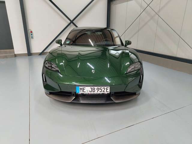 Porsche Taycan Turbo S Pano ActiveRide HUD UPE 247.250€