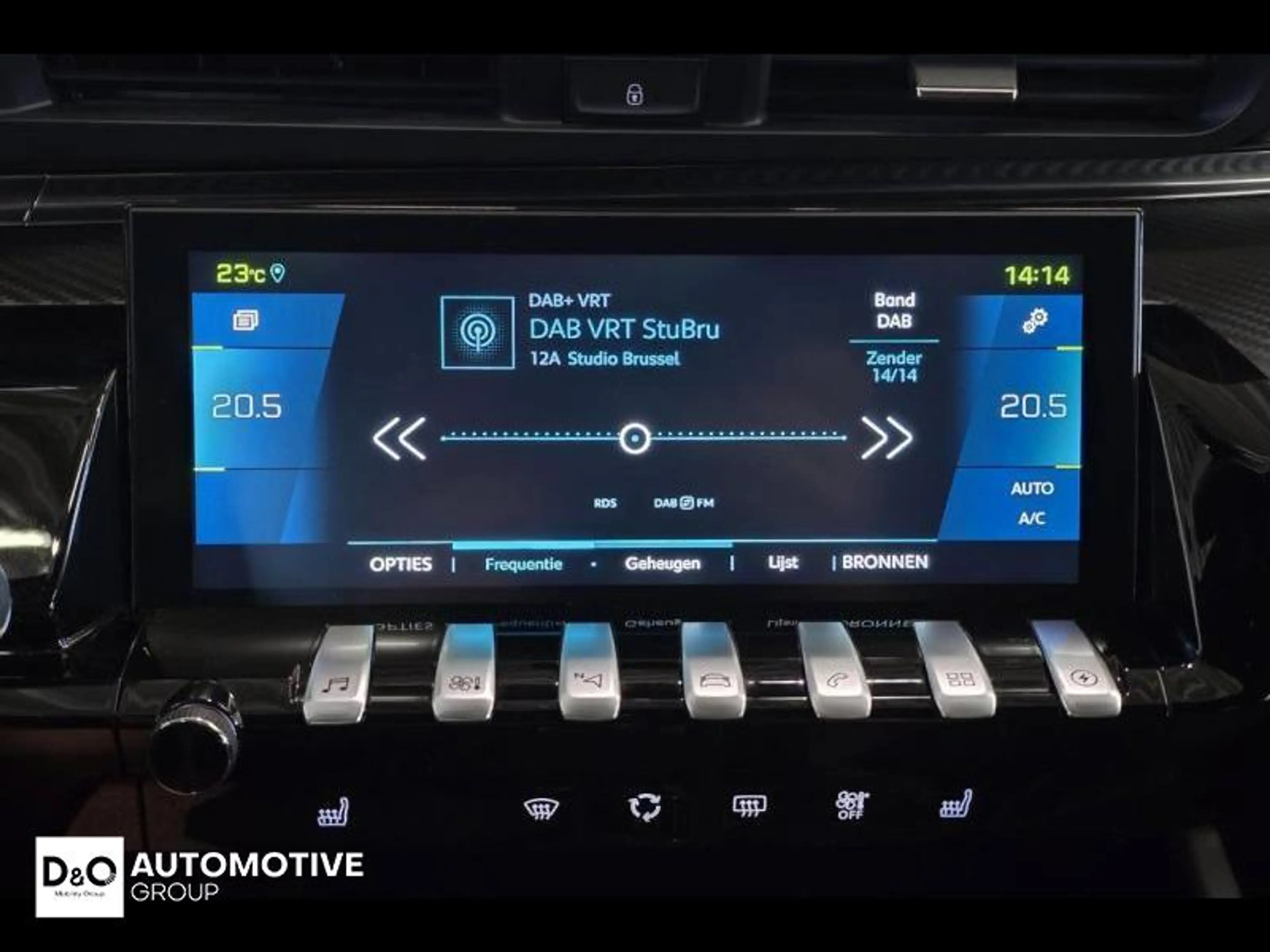 Peugeot 508 SW Allure Pack camera gps — photo 14