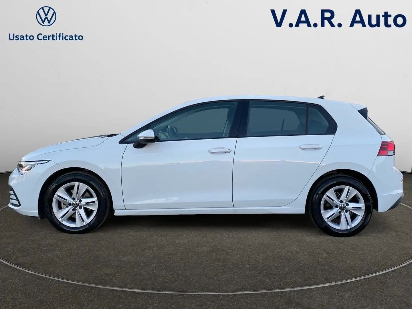 Volkswagen Golf Golf 8 Life 1.0 eTSI EVO 81 kW (110 CV) DSG - 2