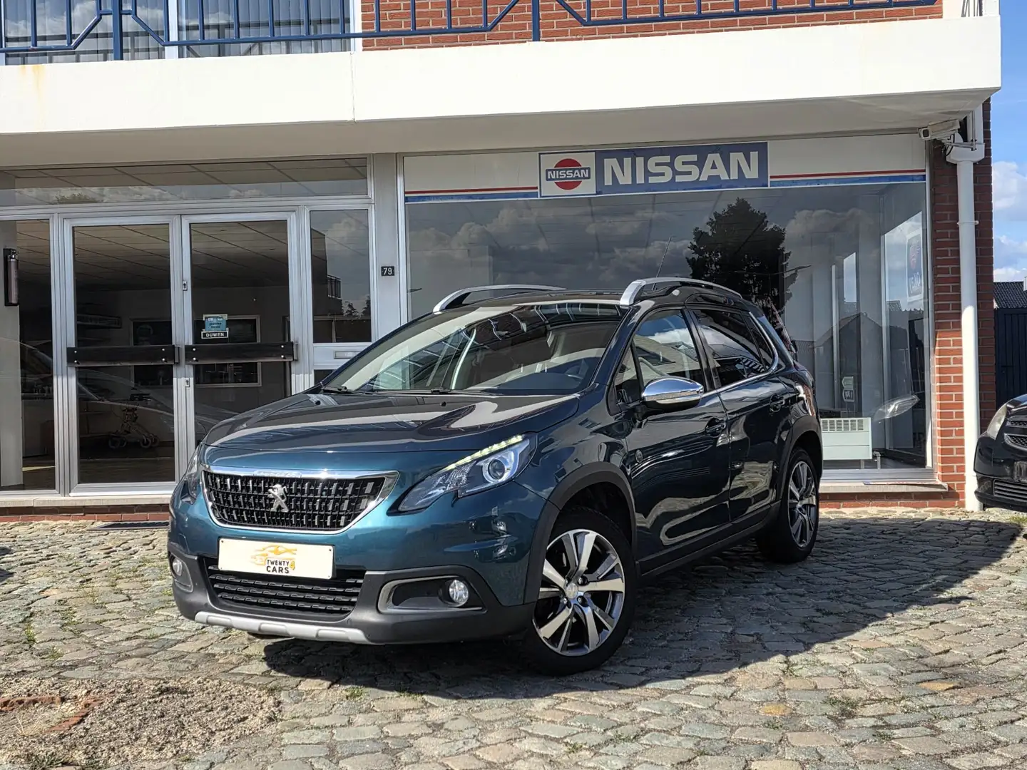 Peugeot 2008 Benzine Automaat 110Pk Camera ParkS Airco Navi * Bleu - 1