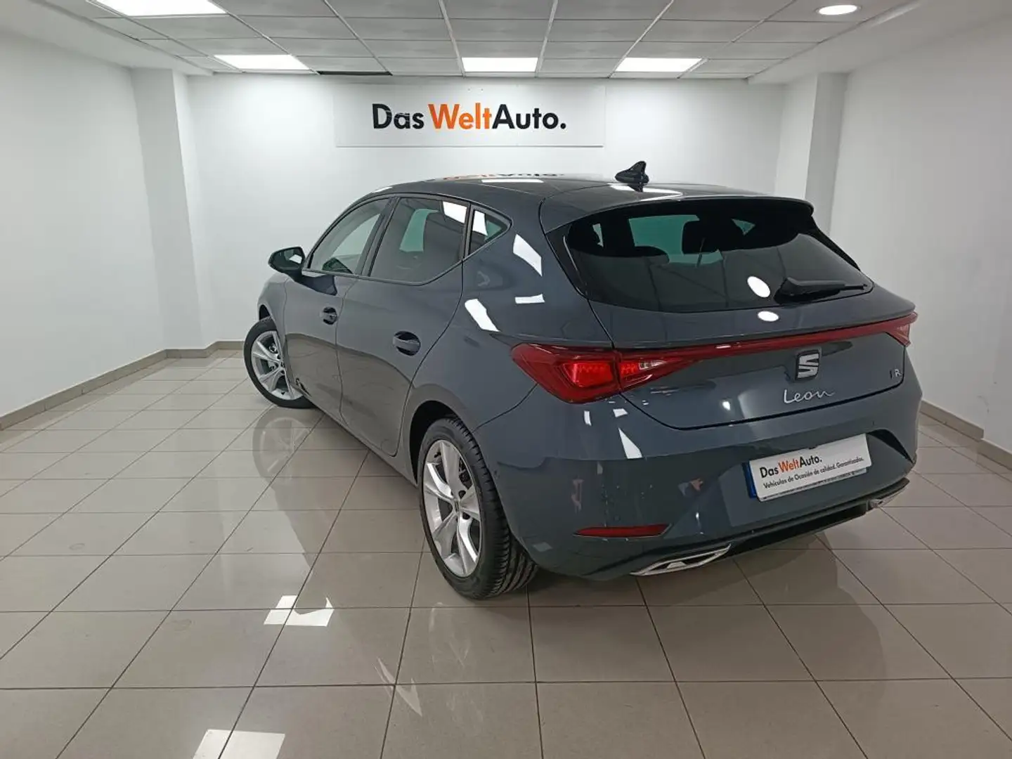 SEAT Leon 1.5 eTSI DSG-7 S&S FR Special Edition 150 Gris - 2