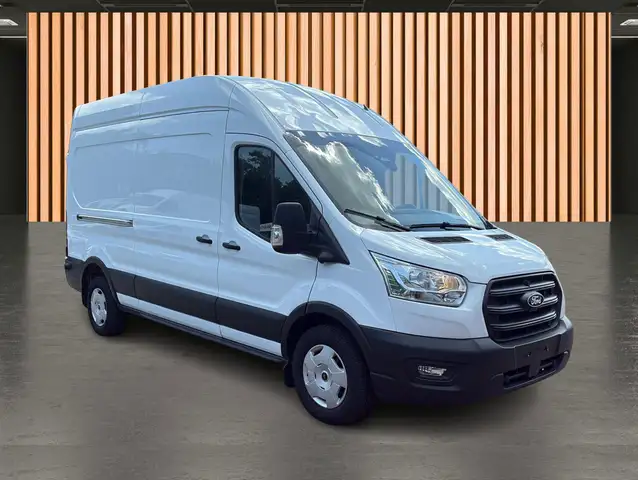 Ford Transit view 5