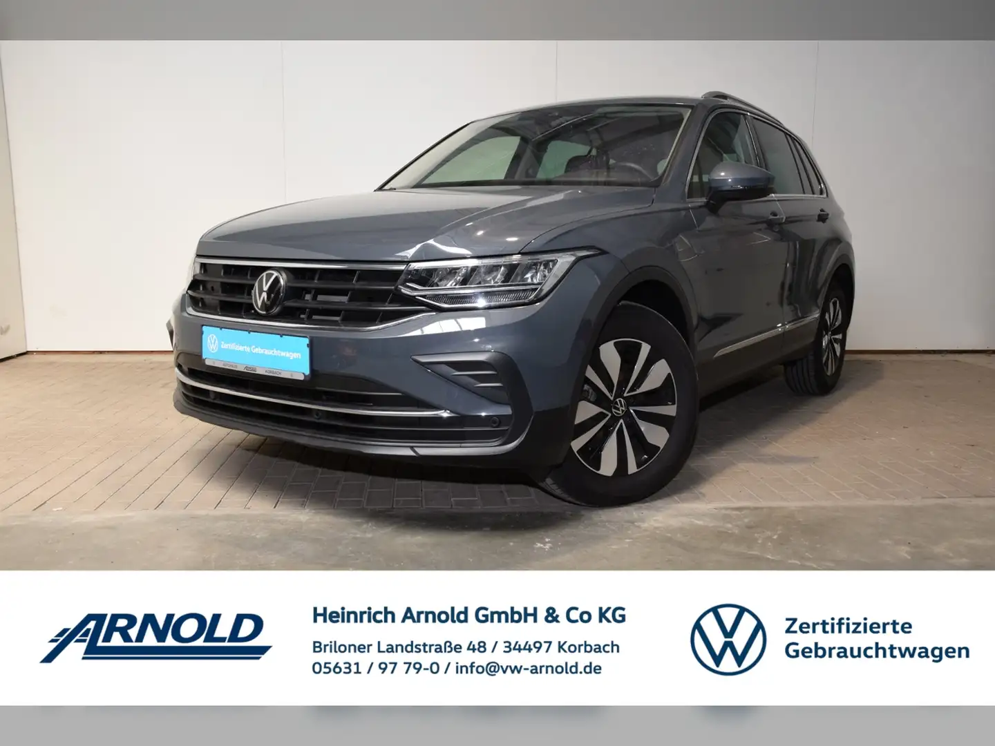 Volkswagen Tiguan TSI Move AHK - LED - Navi Grijs - 1