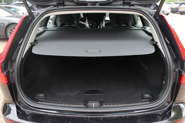 Volvo V60 view 16