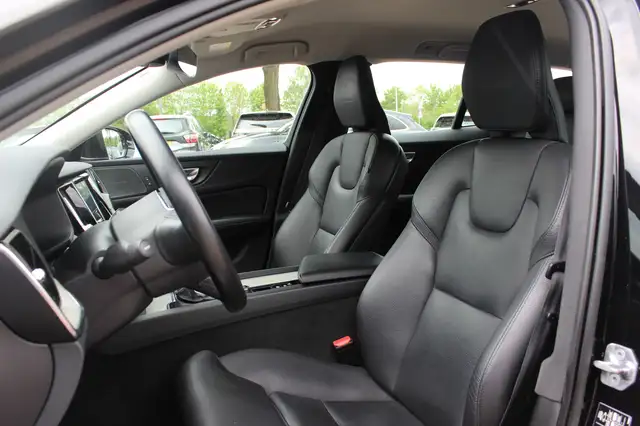 Volvo V60 view 4