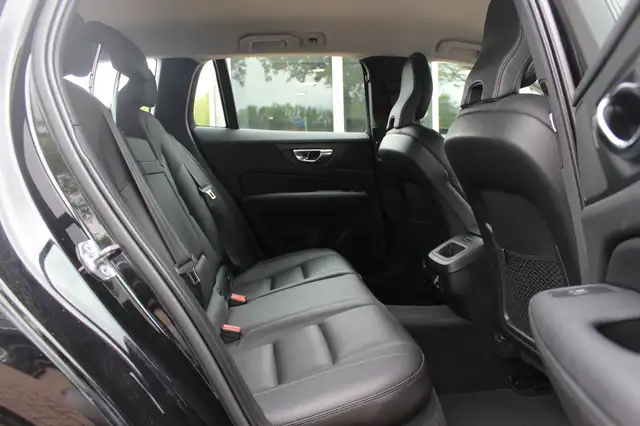 Volvo V60 view 12