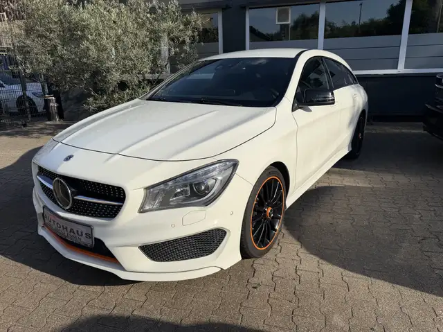 Mercedes-Benz CLA 250 OrangeArt Edition AMG SHOOTING BRAKE 7G-DCT Weiss