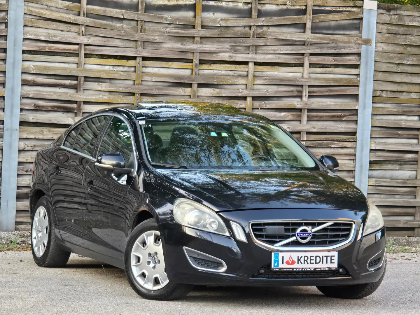 Volvo S60 Summum Export* Euro 5* Automatik* Tempomat* Schwarz - 2