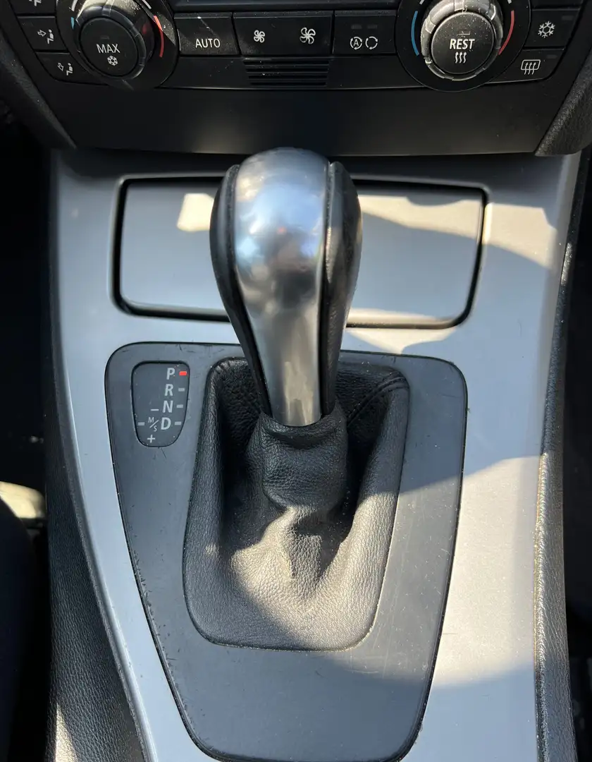 BMW 320 320d - 2