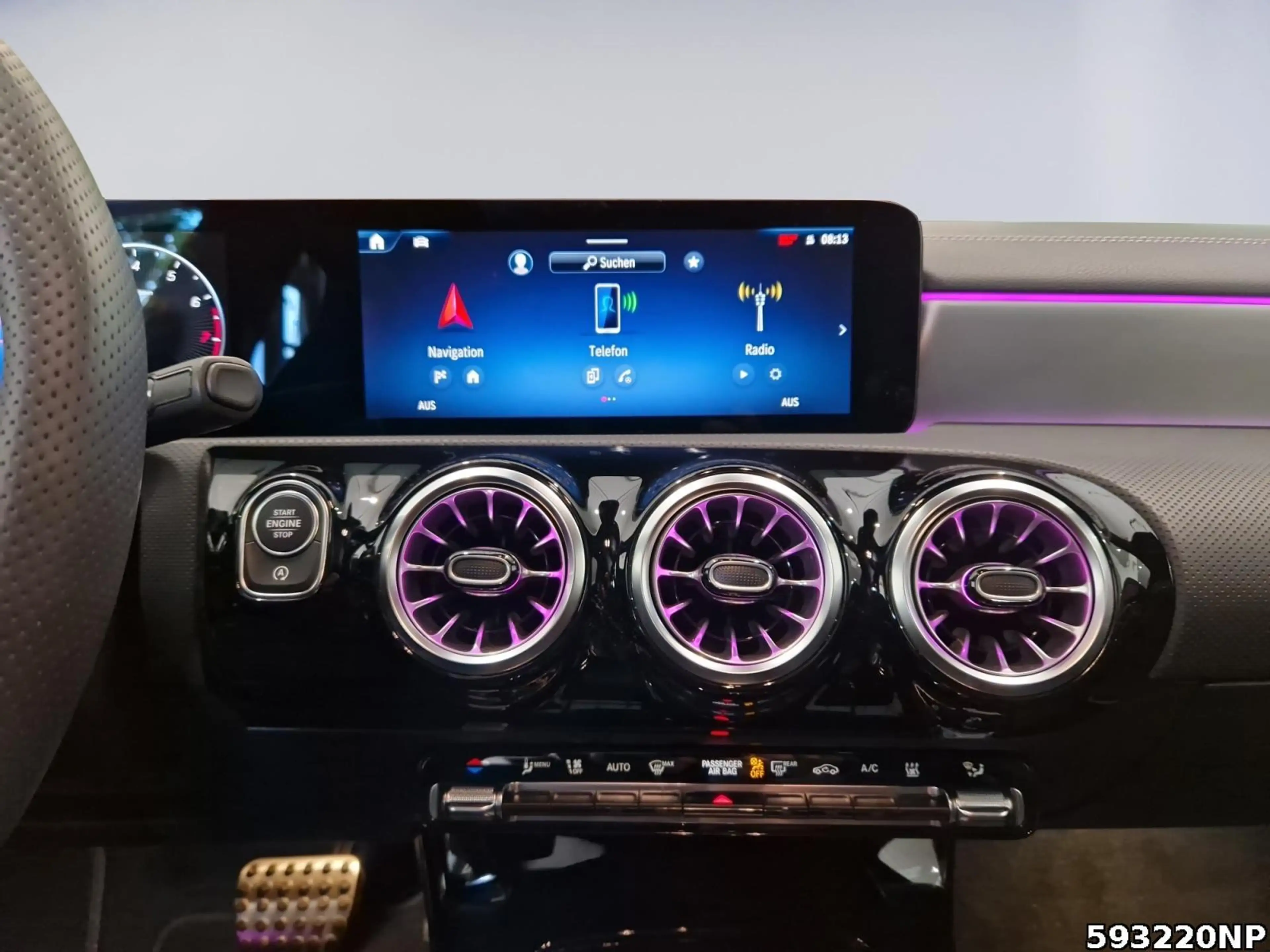 Mercedes-Benz CLA 200 SPECIAL-EDITION+STHZG+AHK+DISTRONIC — photo 12