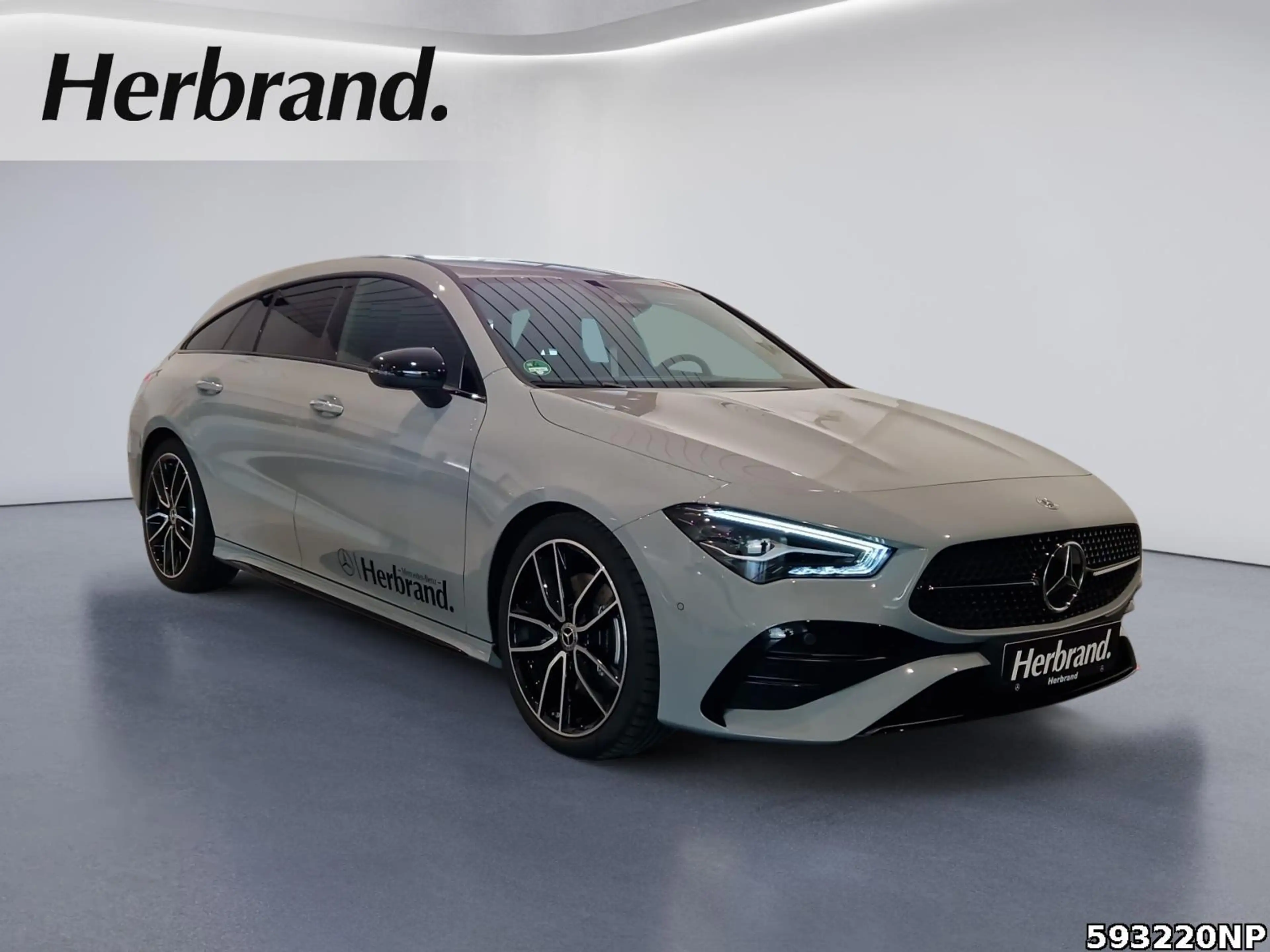 Mercedes-Benz CLA 200 SPECIAL-EDITION+STHZG+AHK+DISTRONIC — photo 2
