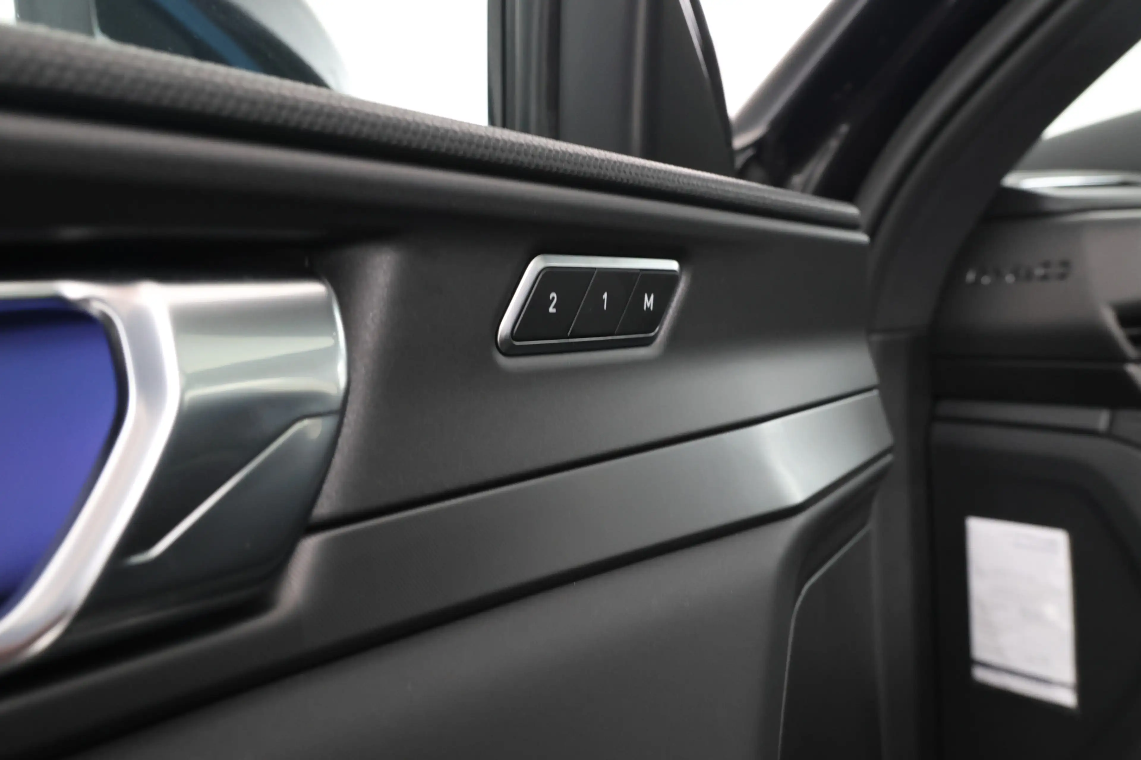 Lynk & Co 01 1.5 Panorama, Apple carplay, Zwarte hemel! — photo 16