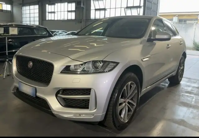 Jaguar F-Pace 2.0 i4 R-Sport awd 250cv auto ** IN ARRIVO **