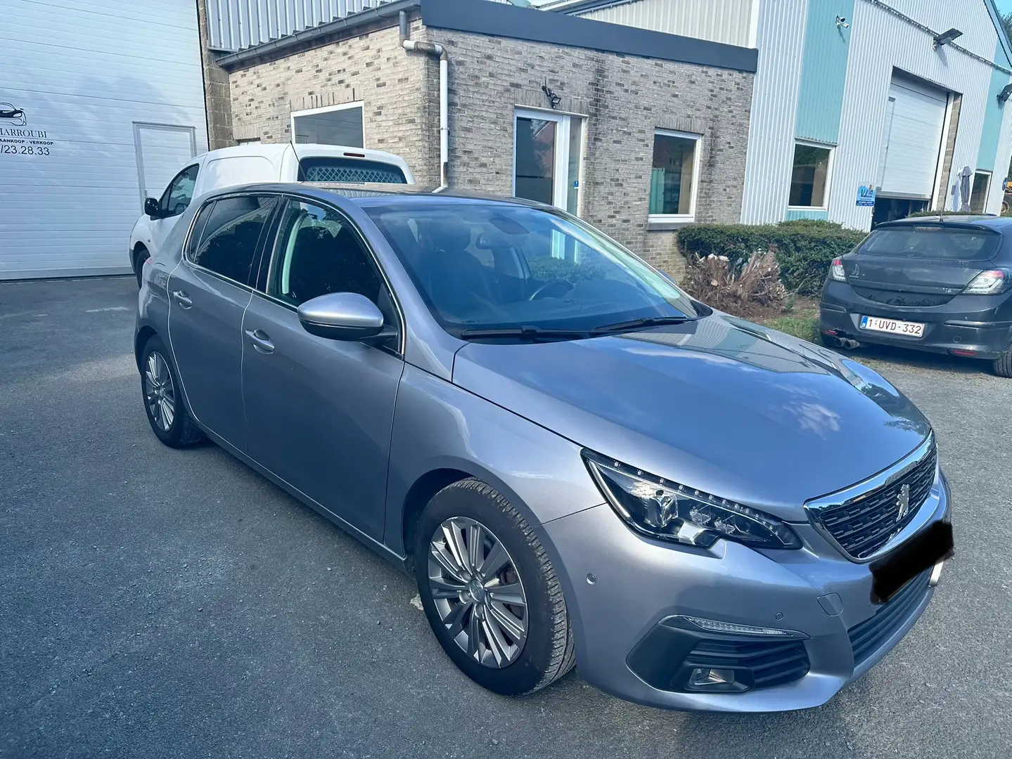 Peugeot 308 1.2  Active Grau - 1