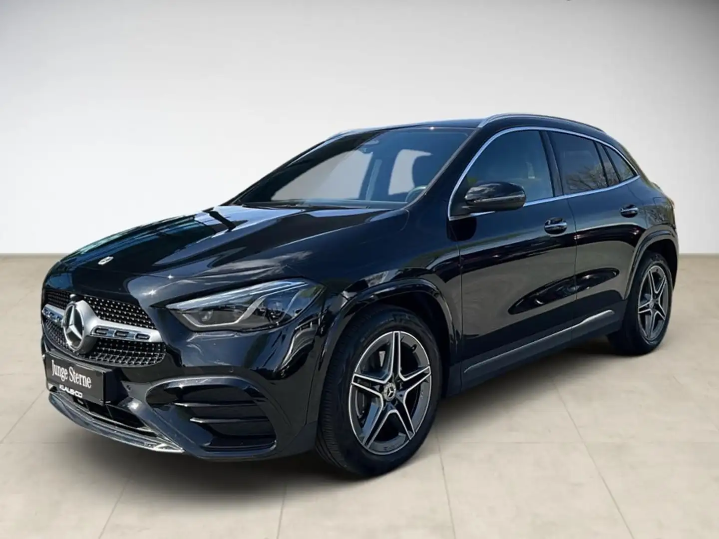 Mercedes-Benz GLA 200 d AMG Style ACC AUT DynLicht Kam. KlimaA Schwarz - 1