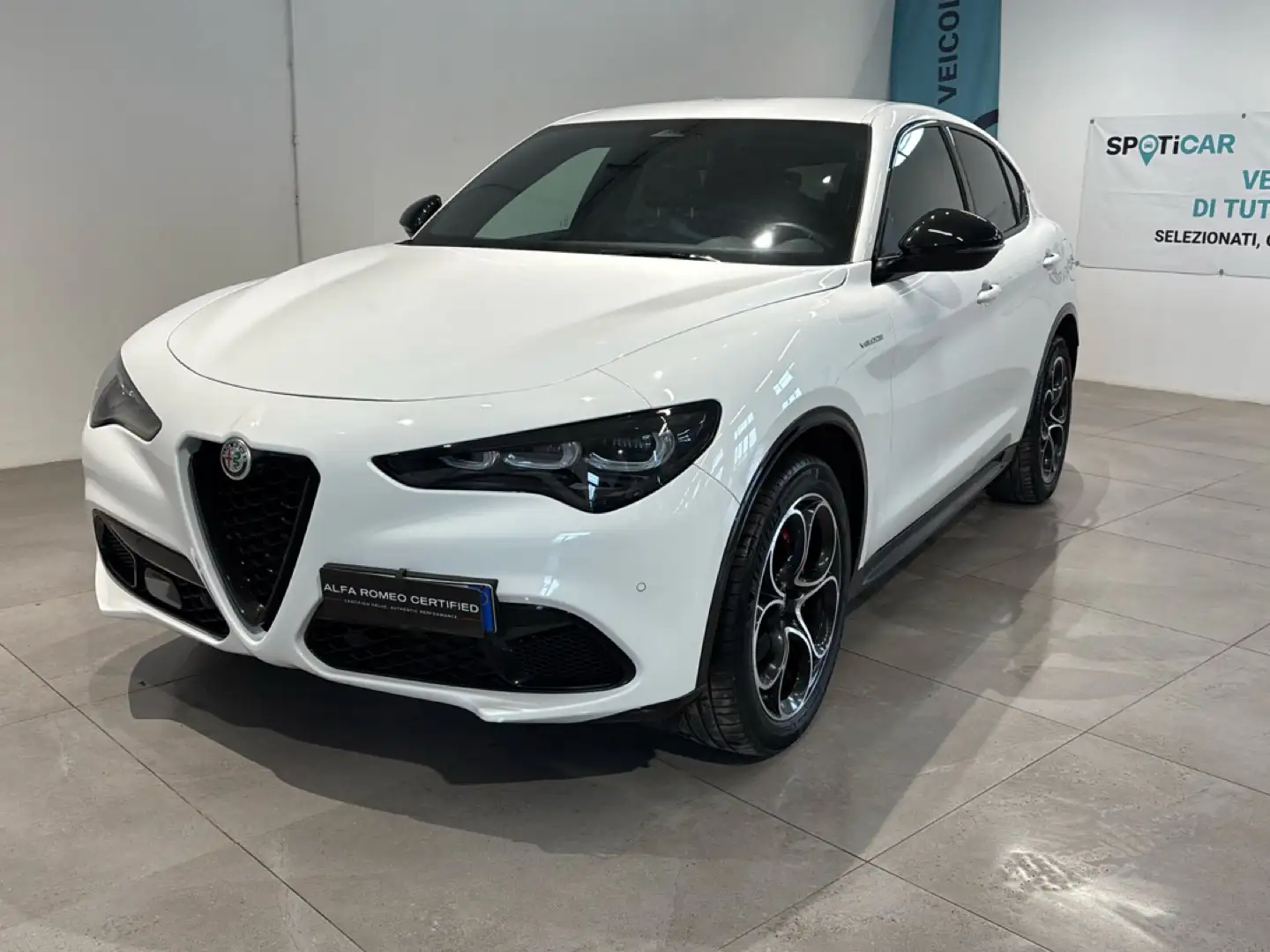 Alfa Romeo Stelvio 2.2 TD 210 CV Veloce AT8 Q4 Weiß - 1
