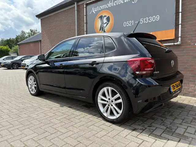 Volkswagen Polo view 3