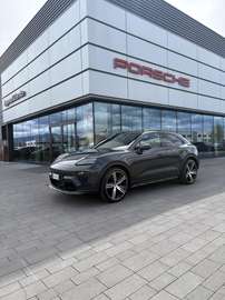 Macan 4 BEV Full Optionals, Possibilità subentro leasing