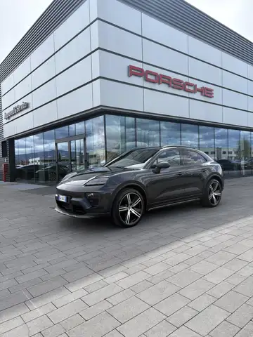 Porsche Macan Macan 4 BEV Full Optionals, Possibilità subentro leasing